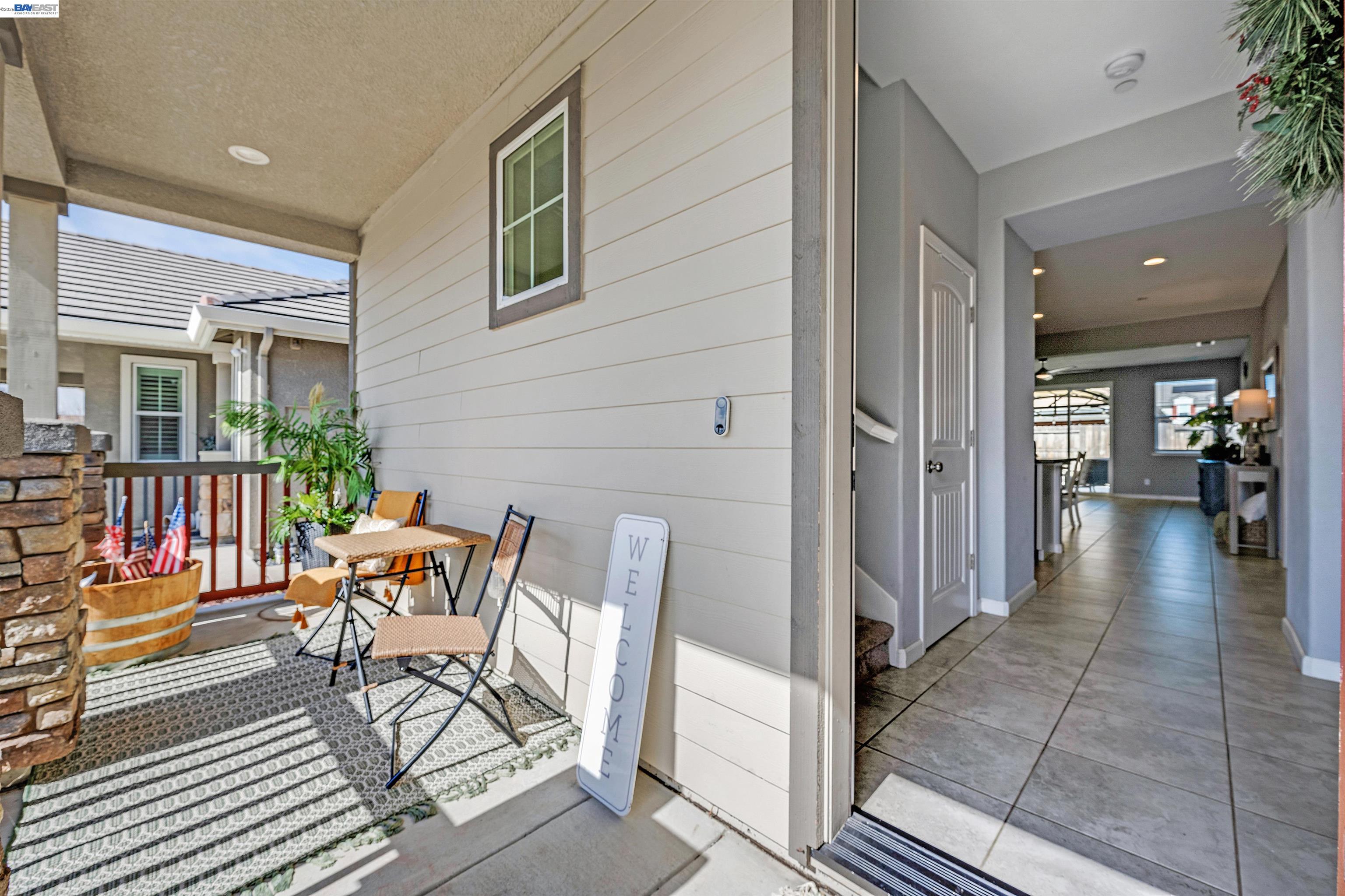 Detail Gallery Image 3 of 40 For 1589 Friendly St, Manteca,  CA 95337 - 4 Beds | 3 Baths