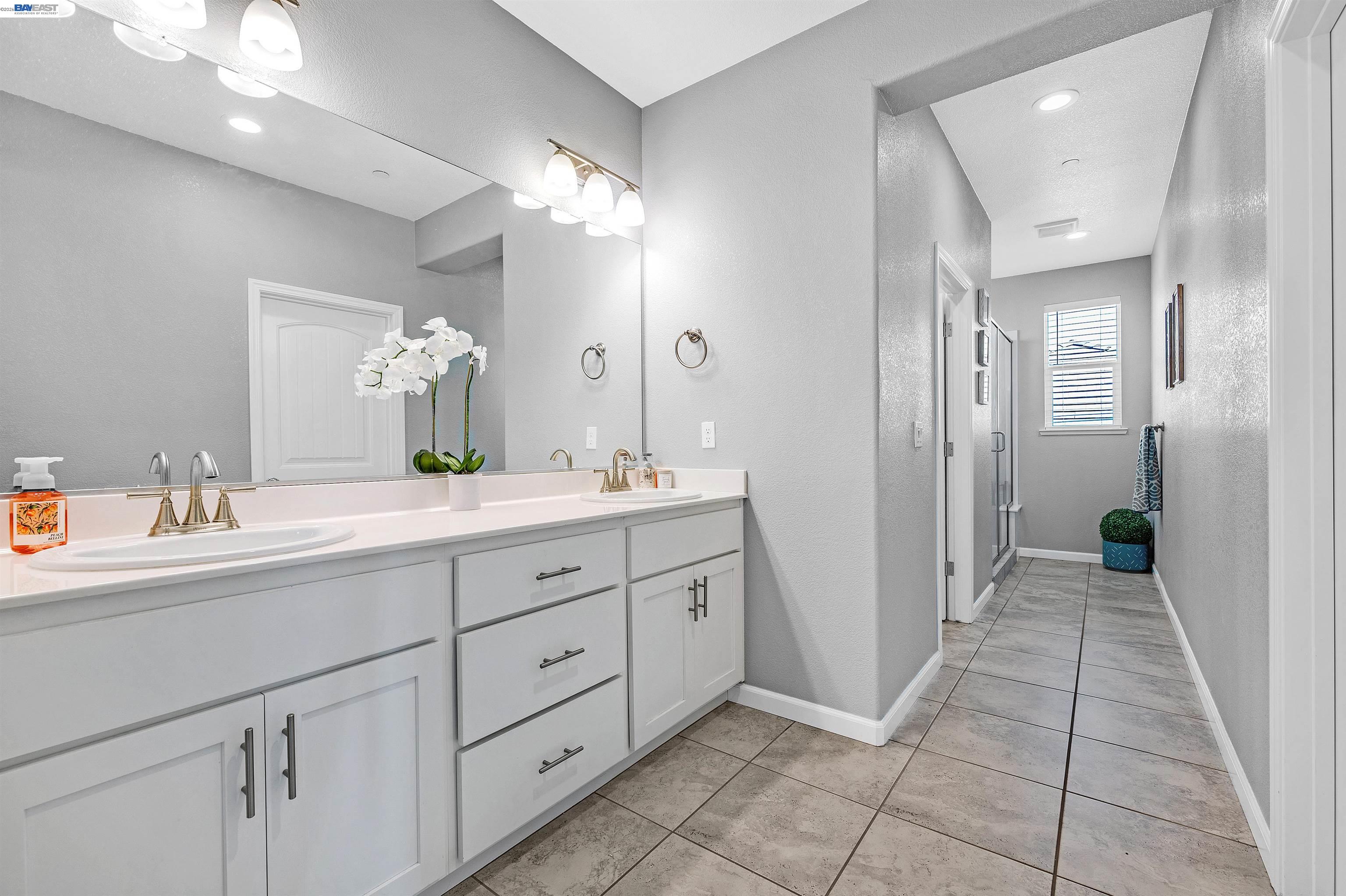 Detail Gallery Image 21 of 40 For 1589 Friendly St, Manteca,  CA 95337 - 4 Beds | 3 Baths