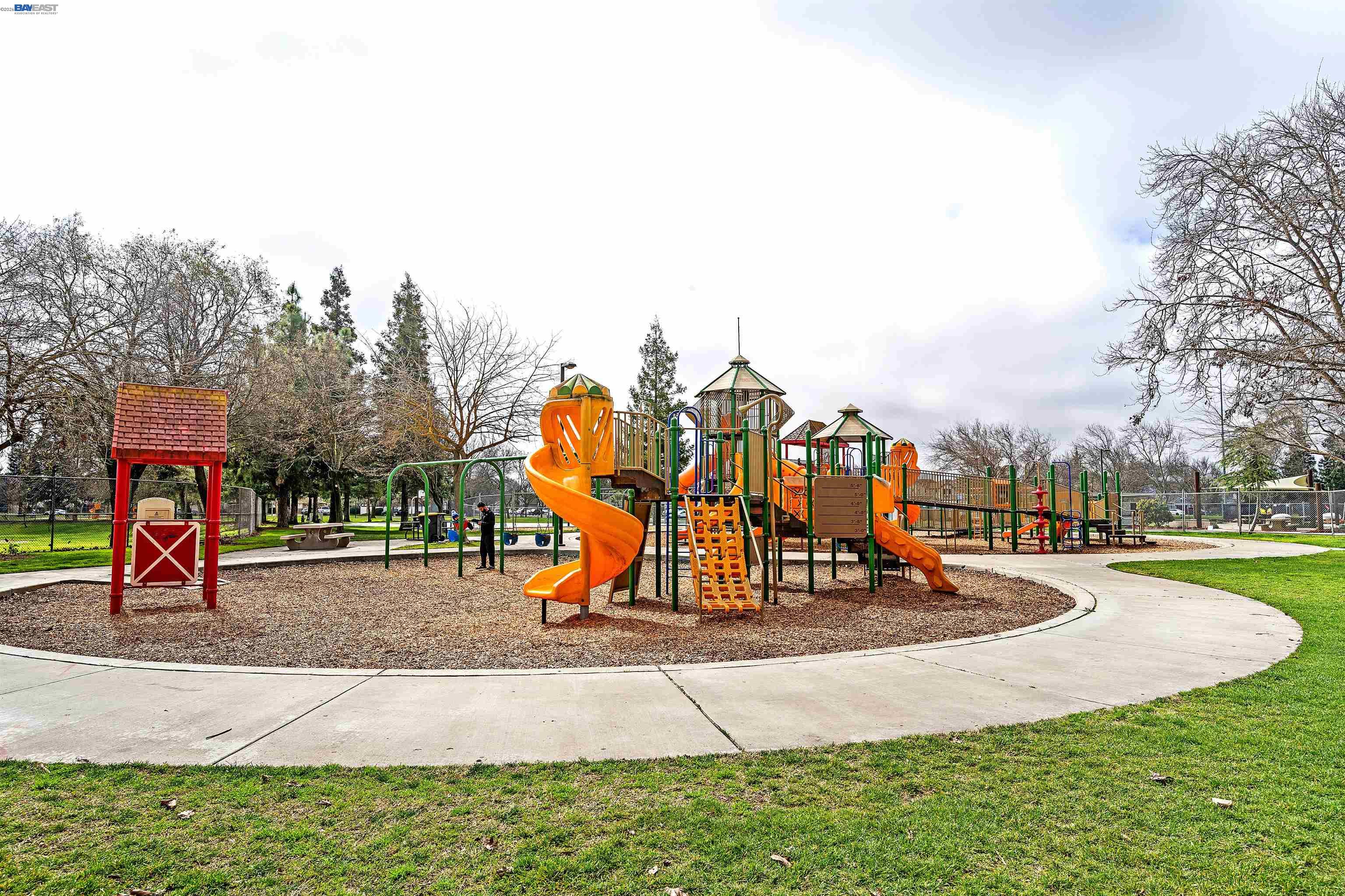 Detail Gallery Image 36 of 40 For 1589 Friendly St, Manteca,  CA 95337 - 4 Beds | 3 Baths