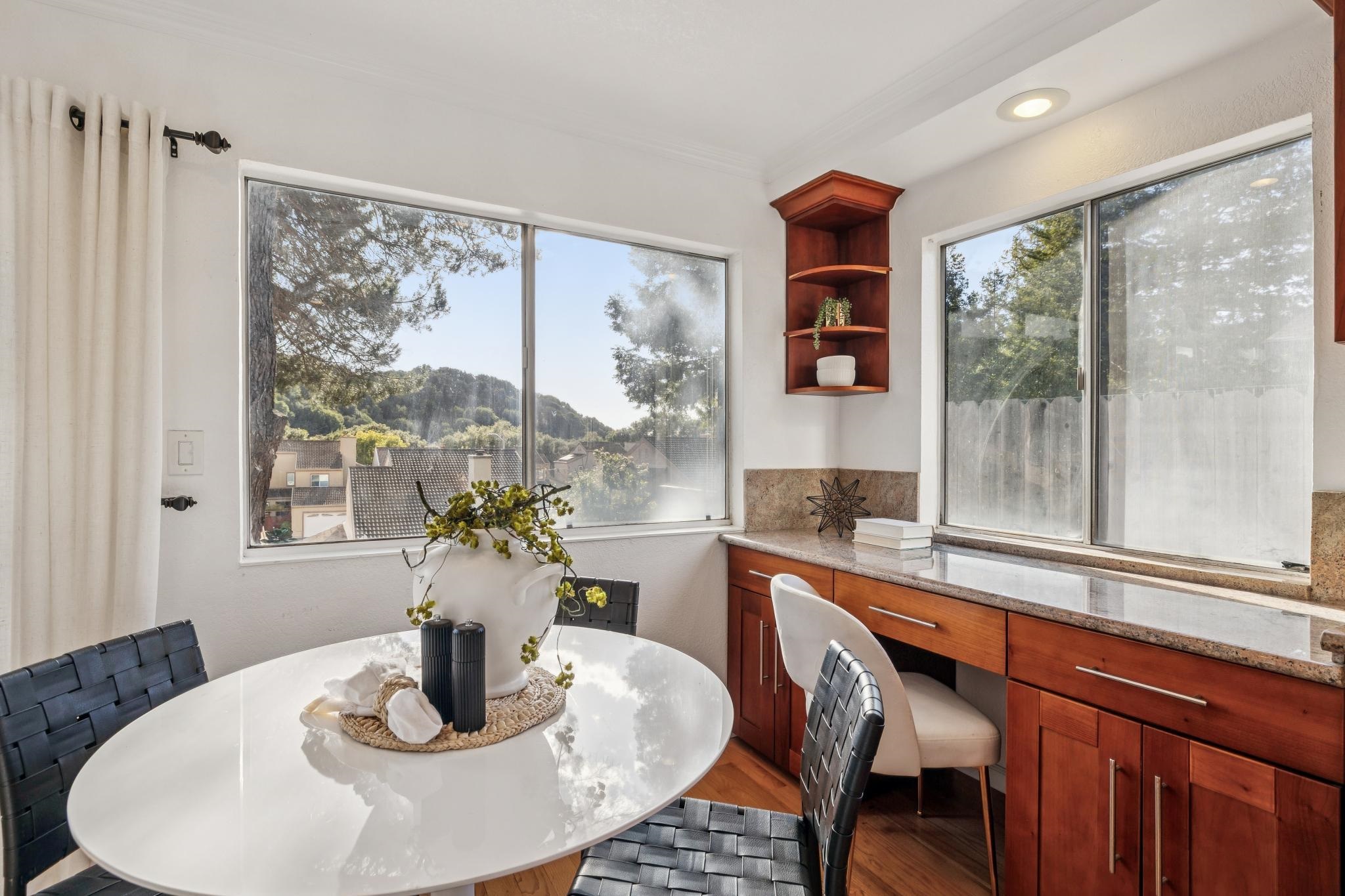 Detail Gallery Image 16 of 60 For 28071 Dobbel Ave, Hayward,  CA 94542 - 3 Beds | 2/1 Baths