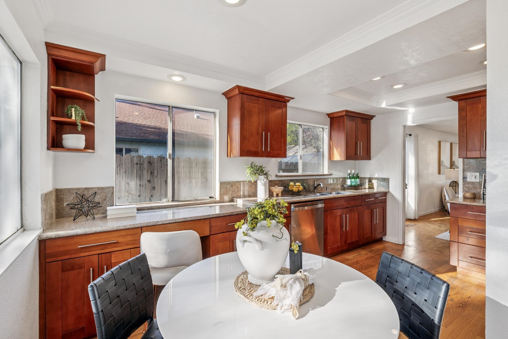 Detail Gallery Image 17 of 60 For 28071 Dobbel Ave, Hayward,  CA 94542 - 3 Beds | 2/1 Baths