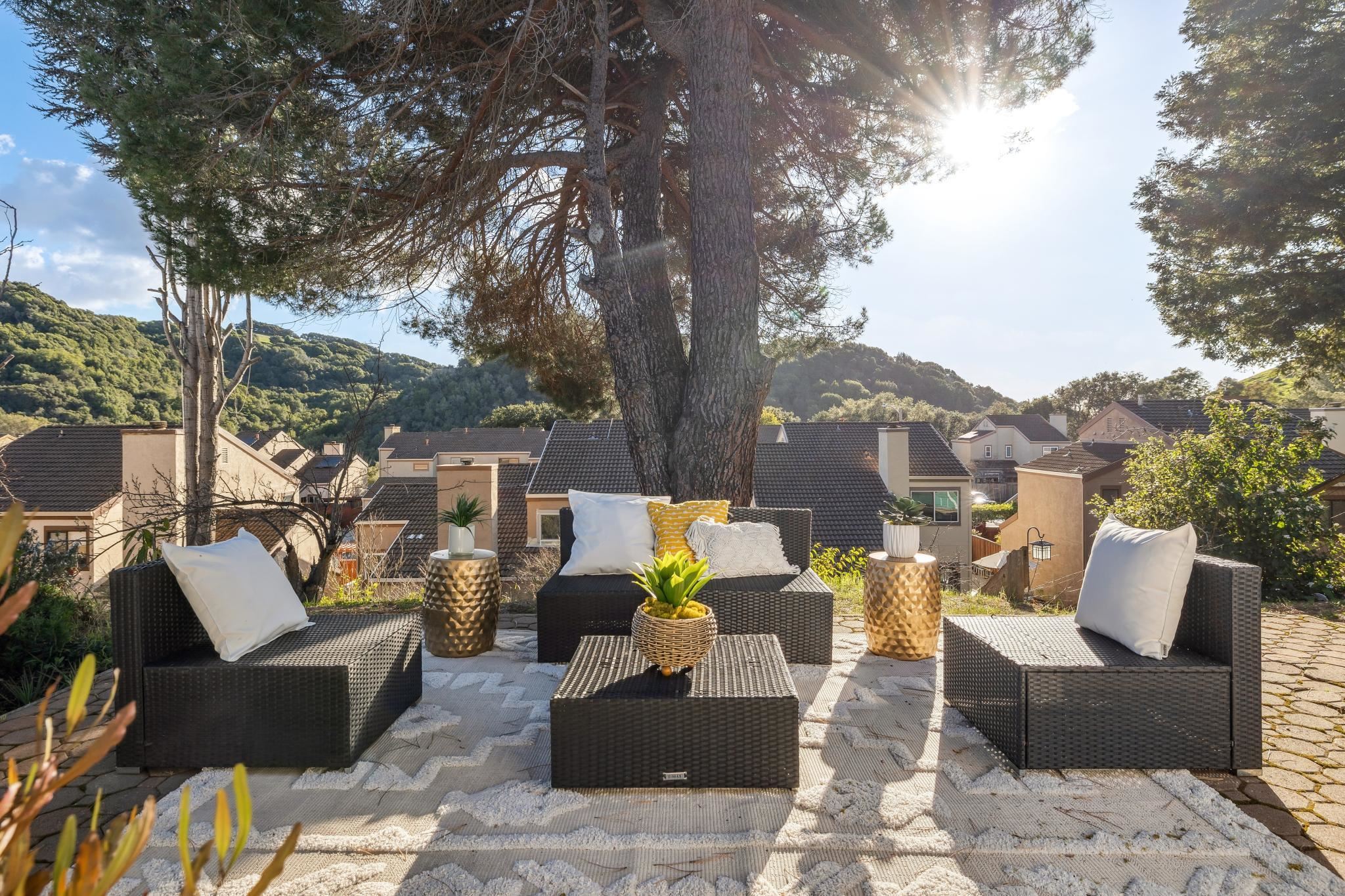 Detail Gallery Image 47 of 60 For 28071 Dobbel Ave, Hayward,  CA 94542 - 3 Beds | 2/1 Baths