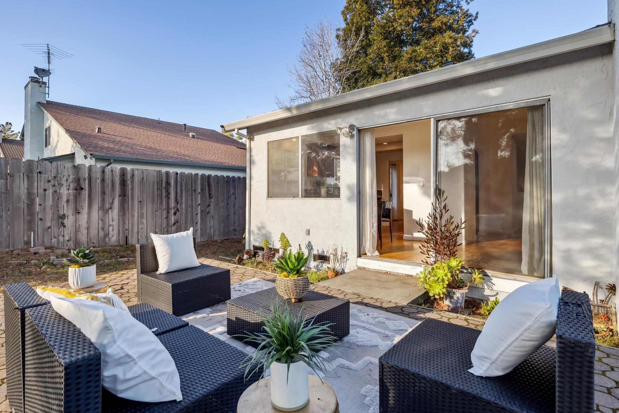 Detail Gallery Image 51 of 60 For 28071 Dobbel Ave, Hayward,  CA 94542 - 3 Beds | 2/1 Baths