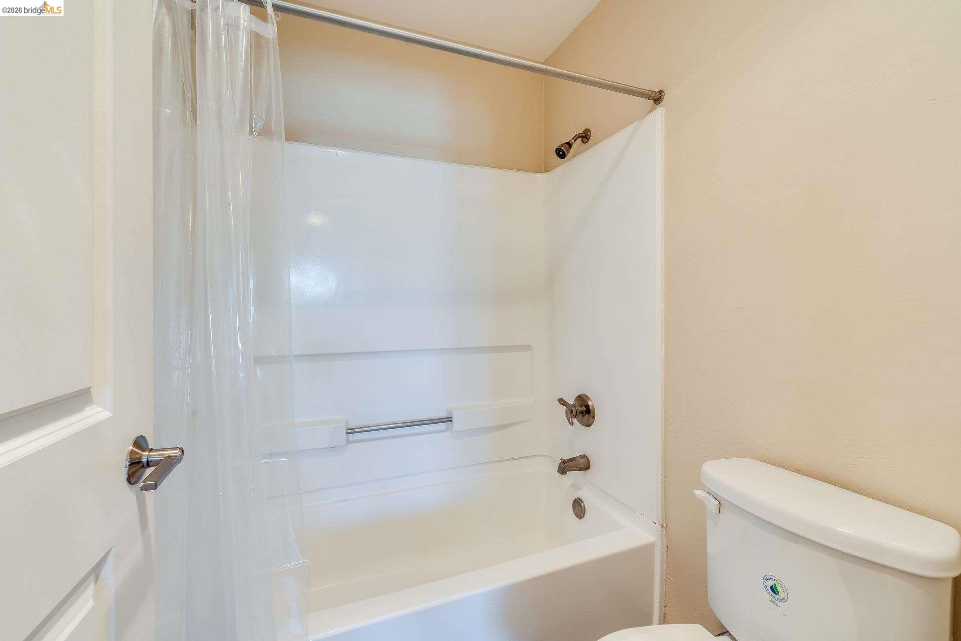 Photo #13: 41124402 Listing: Photo #13