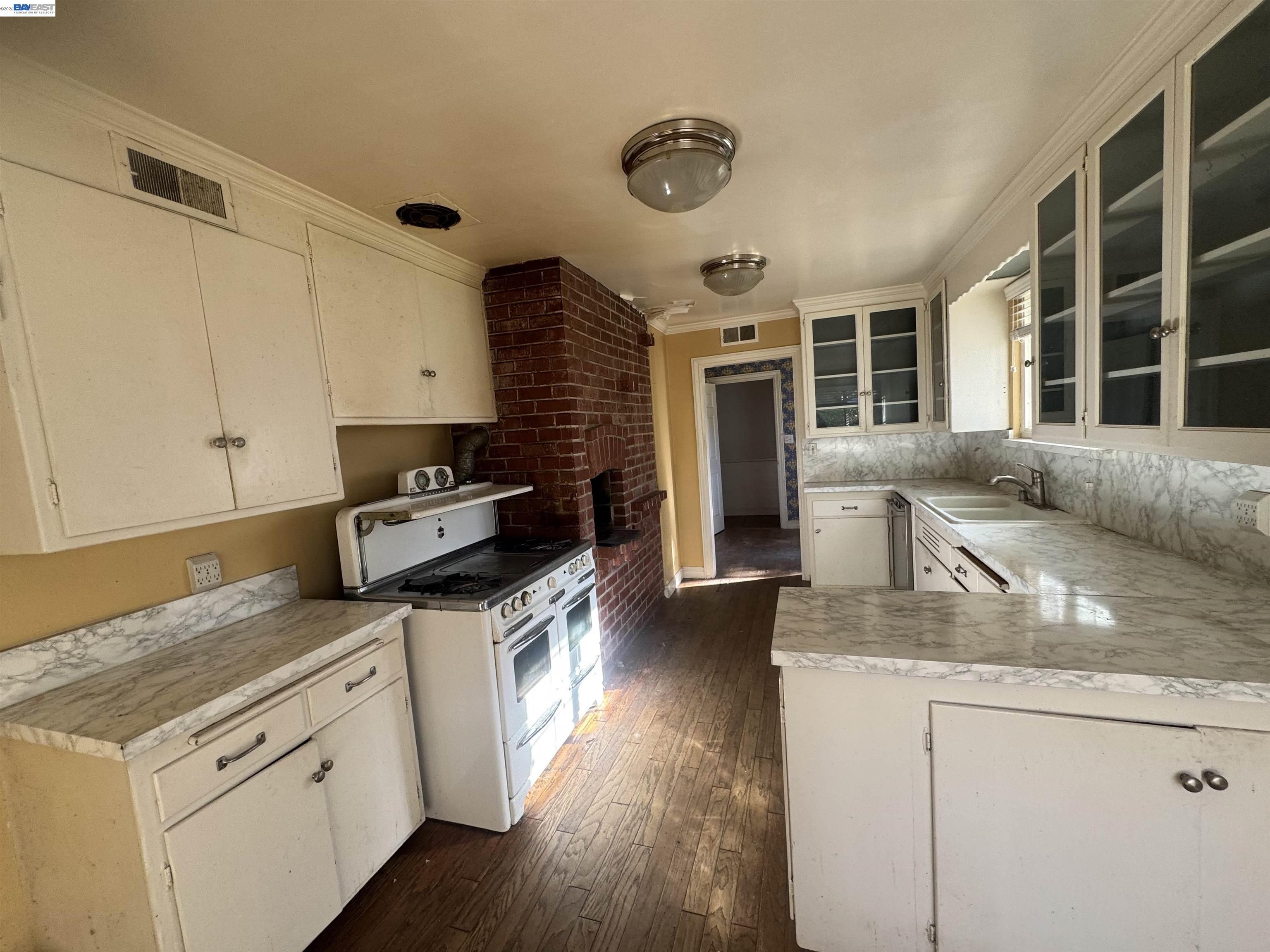 Detail Gallery Image 6 of 11 For 4 La Serena Way, Alamo,  CA 94507 - 4 Beds | 3 Baths