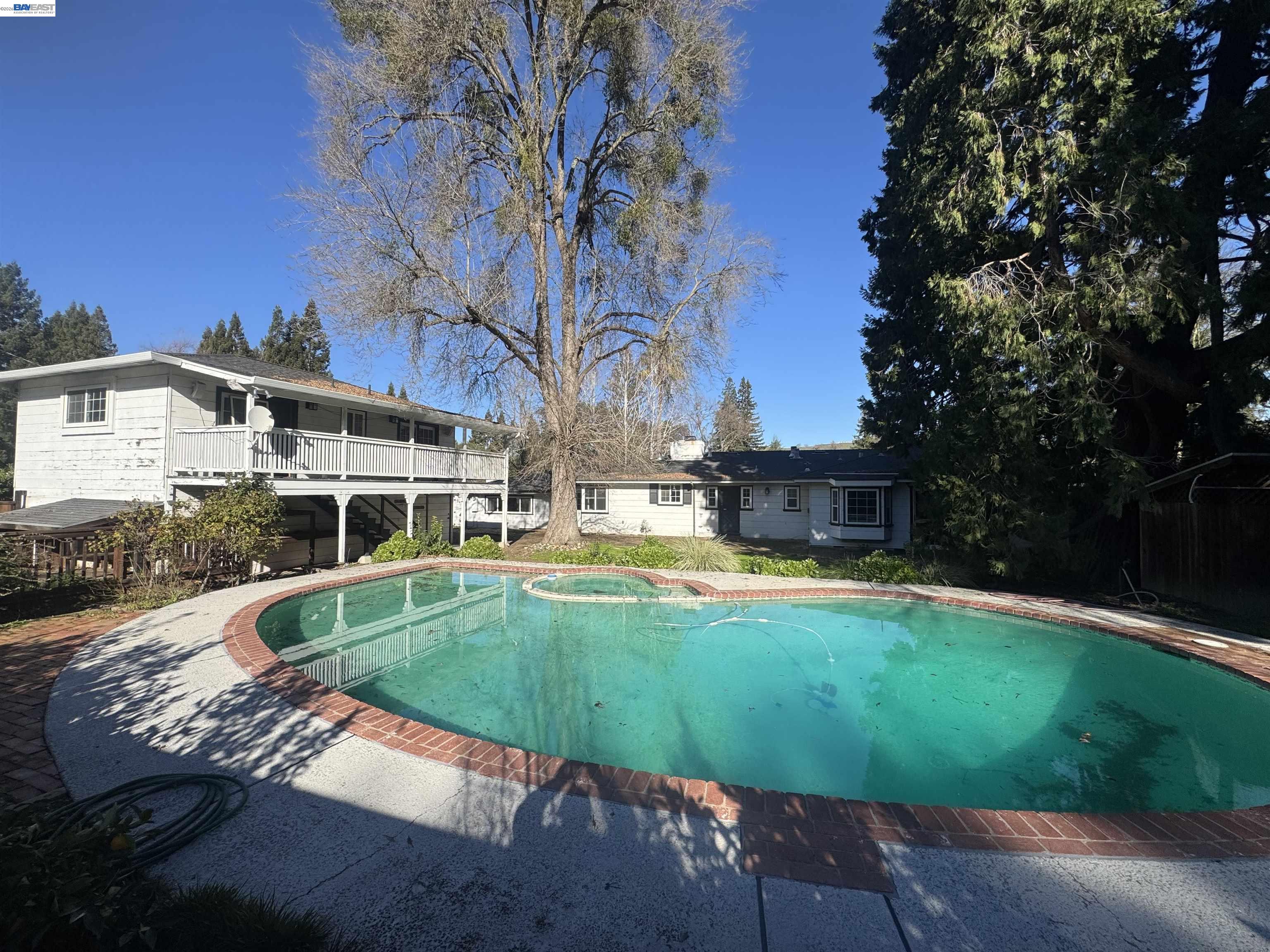 Detail Gallery Image 10 of 11 For 4 La Serena Way, Alamo,  CA 94507 - 4 Beds | 3 Baths