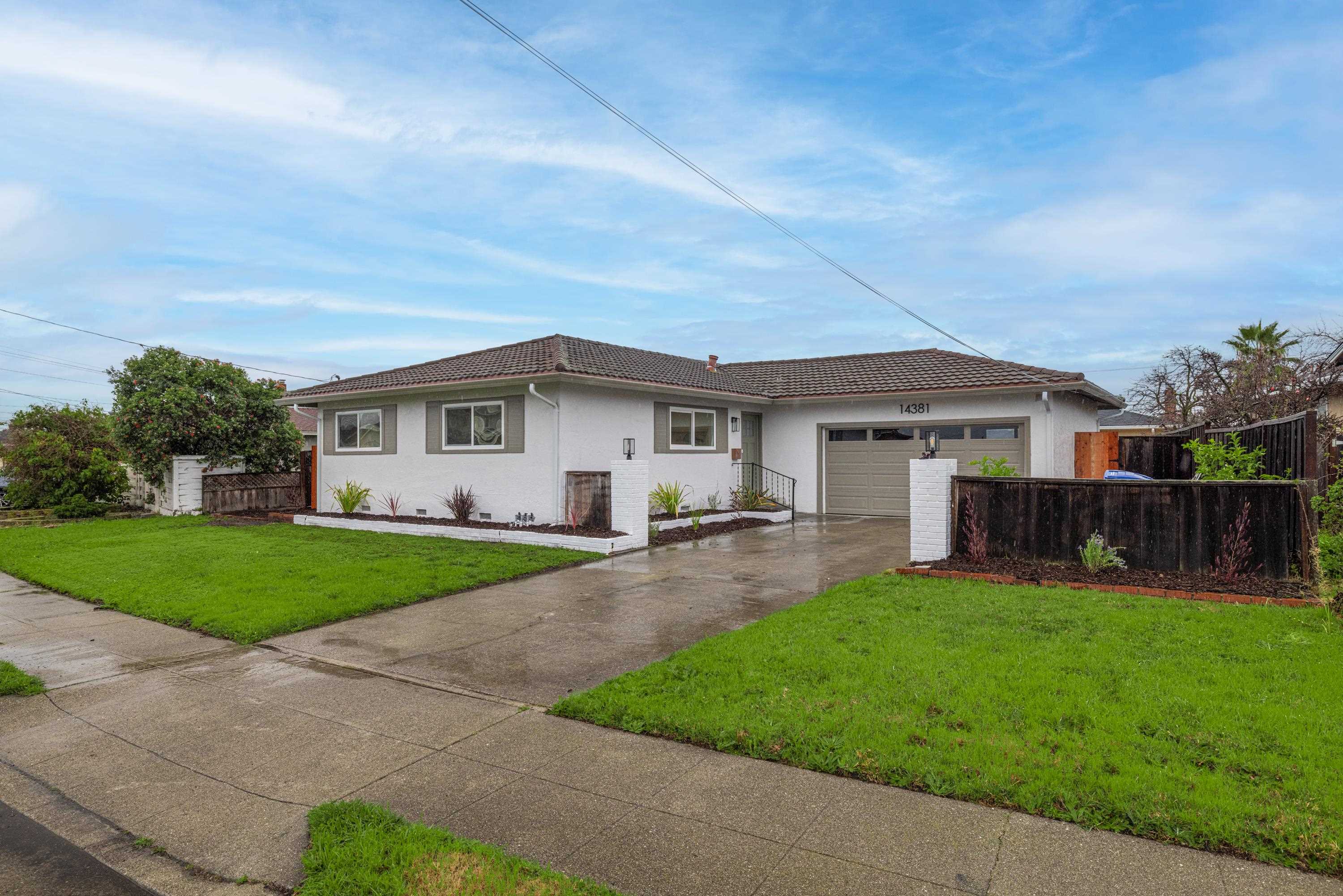 Detail Gallery Image 3 of 20 For 14381 Trinidad Rd, San Leandro,  CA 94577 - 3 Beds | 2 Baths