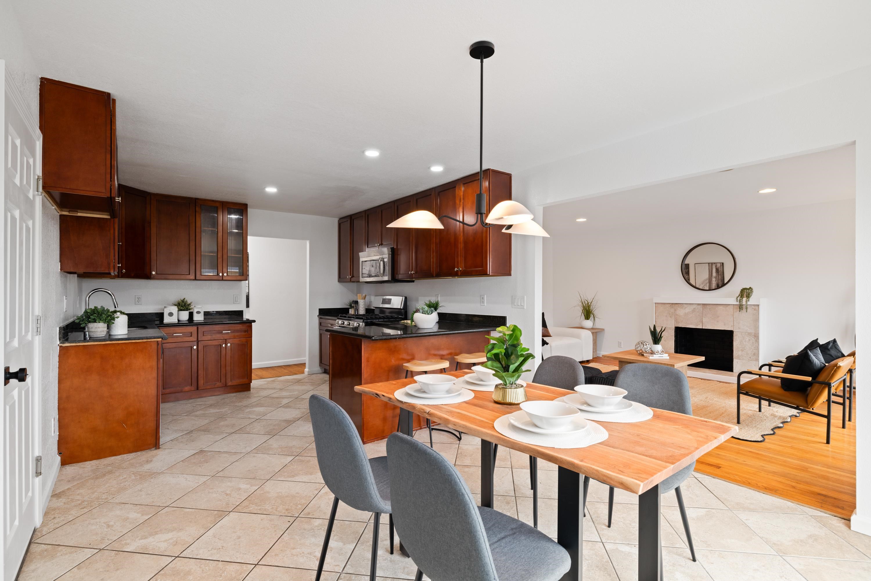 Detail Gallery Image 9 of 20 For 14381 Trinidad Rd, San Leandro,  CA 94577 - 3 Beds | 2 Baths