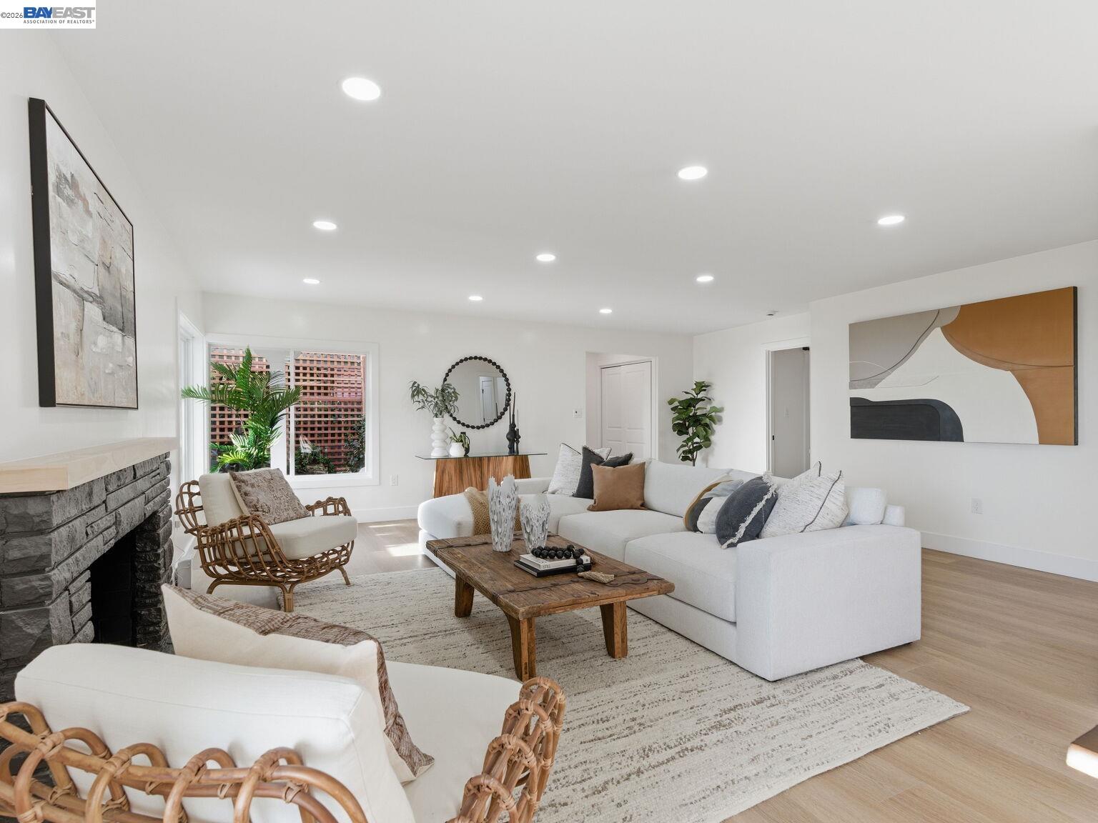 Detail Gallery Image 17 of 60 For 51 Franciscan Way, Kensington,  CA 94707 - 4 Beds | 3 Baths