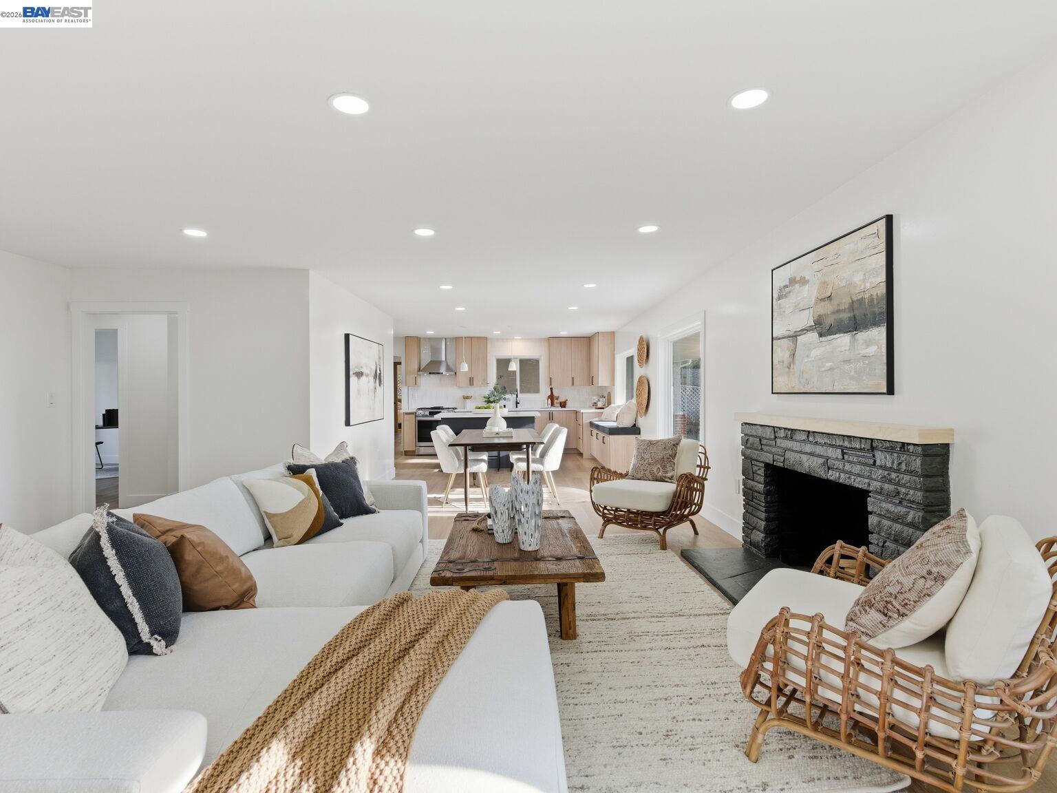 Detail Gallery Image 18 of 60 For 51 Franciscan Way, Kensington,  CA 94707 - 4 Beds | 3 Baths