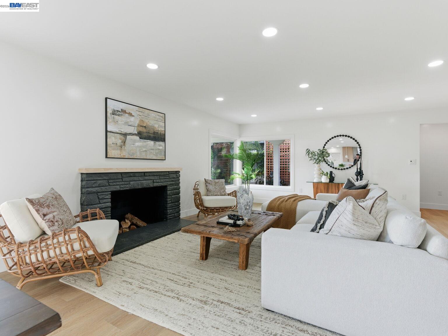 Detail Gallery Image 19 of 60 For 51 Franciscan Way, Kensington,  CA 94707 - 4 Beds | 3 Baths