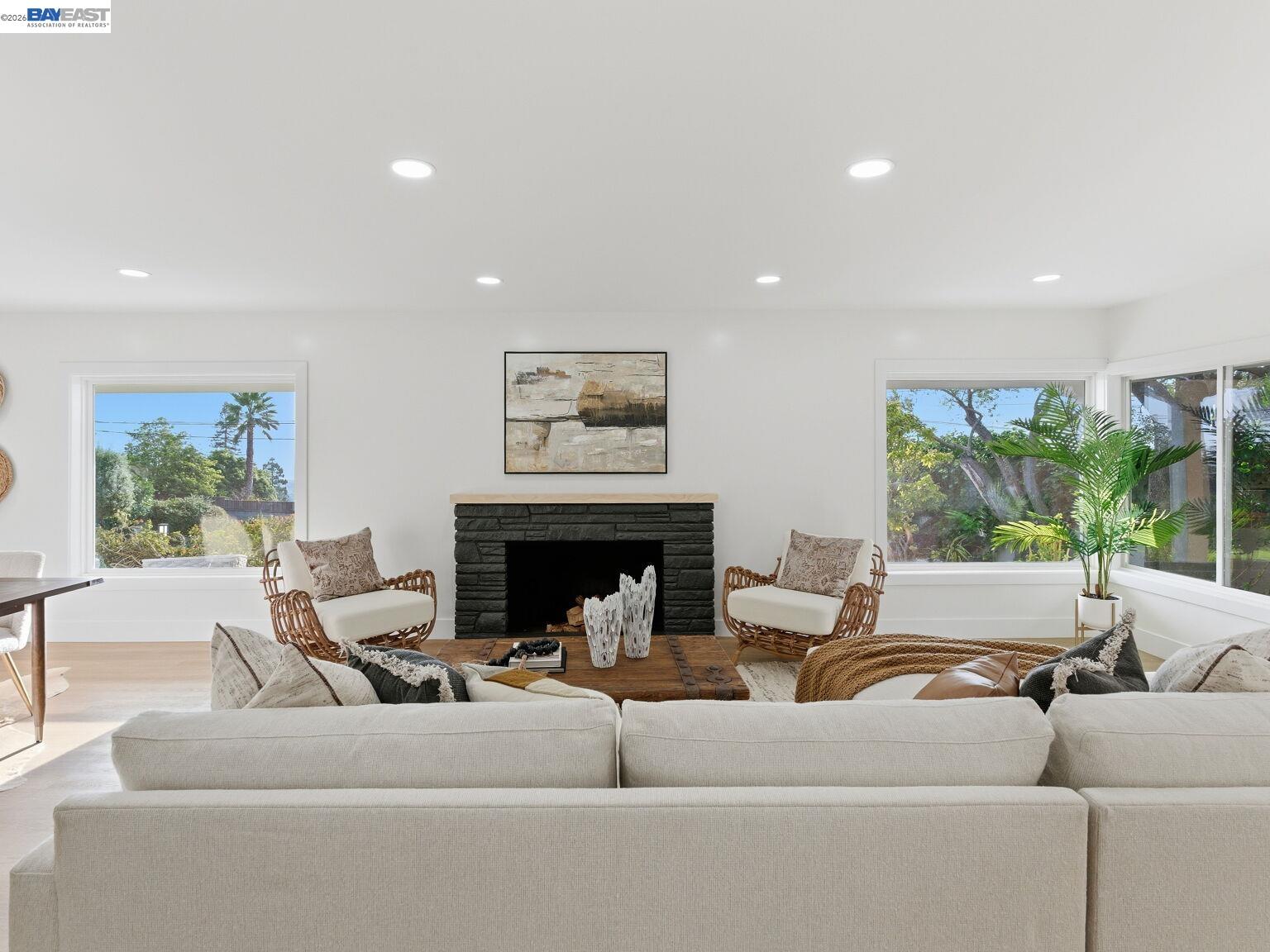 Detail Gallery Image 20 of 60 For 51 Franciscan Way, Kensington,  CA 94707 - 4 Beds | 3 Baths