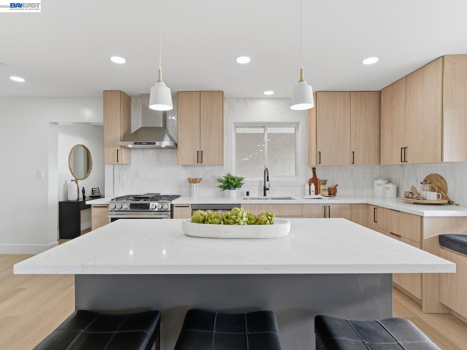 Detail Gallery Image 26 of 60 For 51 Franciscan Way, Kensington,  CA 94707 - 4 Beds | 3 Baths