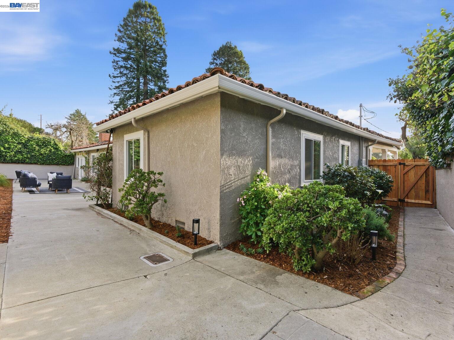 Detail Gallery Image 47 of 60 For 51 Franciscan Way, Kensington,  CA 94707 - 4 Beds | 3 Baths