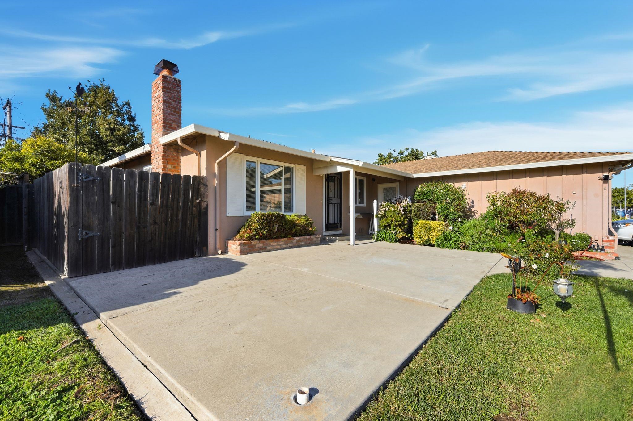 Detail Gallery Image 23 of 27 For 4859 Hilo St, Fremont,  CA 94538 - 3 Beds | 2 Baths