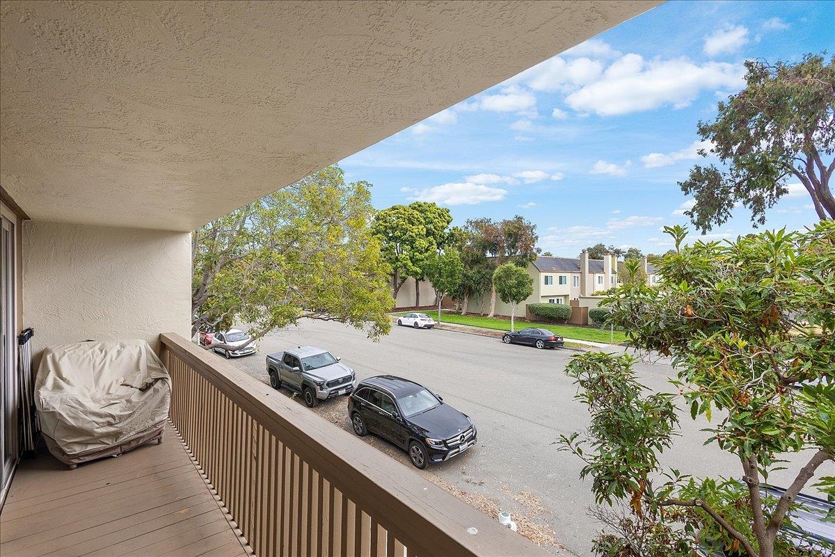 Detail Gallery Image 19 of 25 For 1141 Verdemar Dr, Alameda,  CA 94502 - 4 Beds | 2/1 Baths