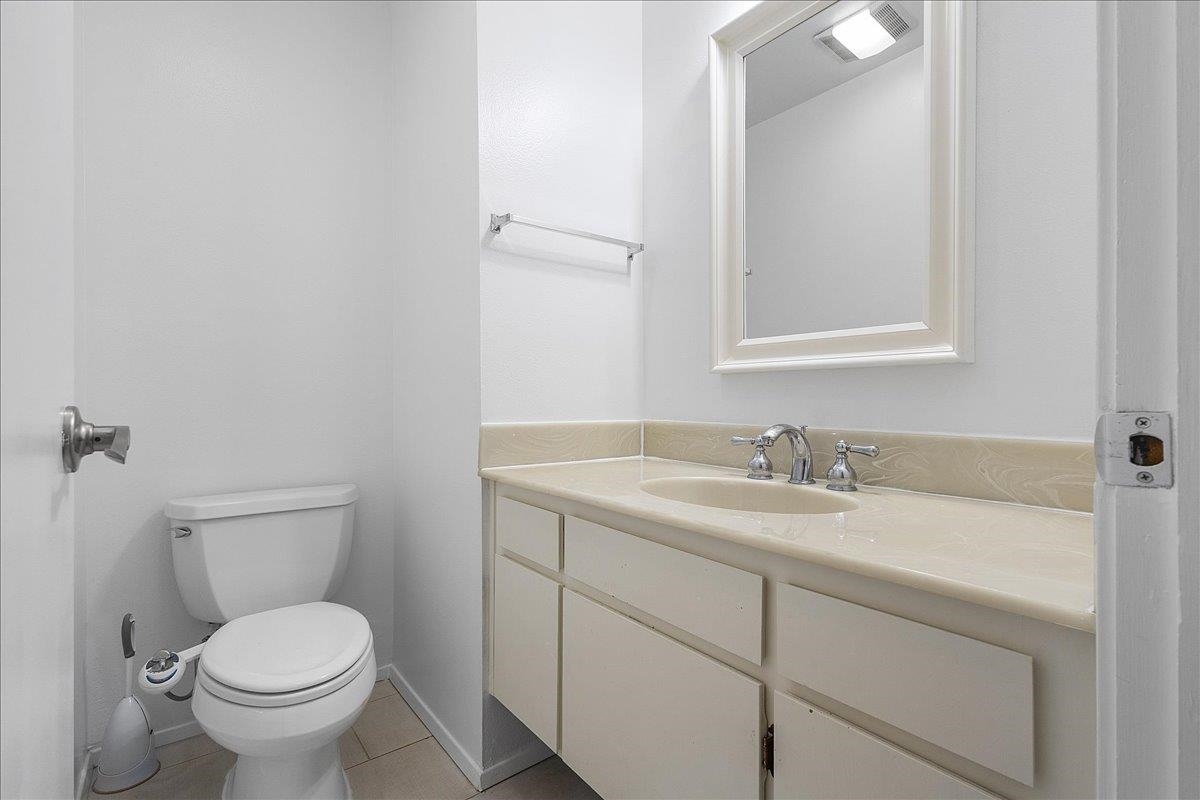 Detail Gallery Image 5 of 25 For 1141 Verdemar Dr, Alameda,  CA 94502 - 4 Beds | 2/1 Baths