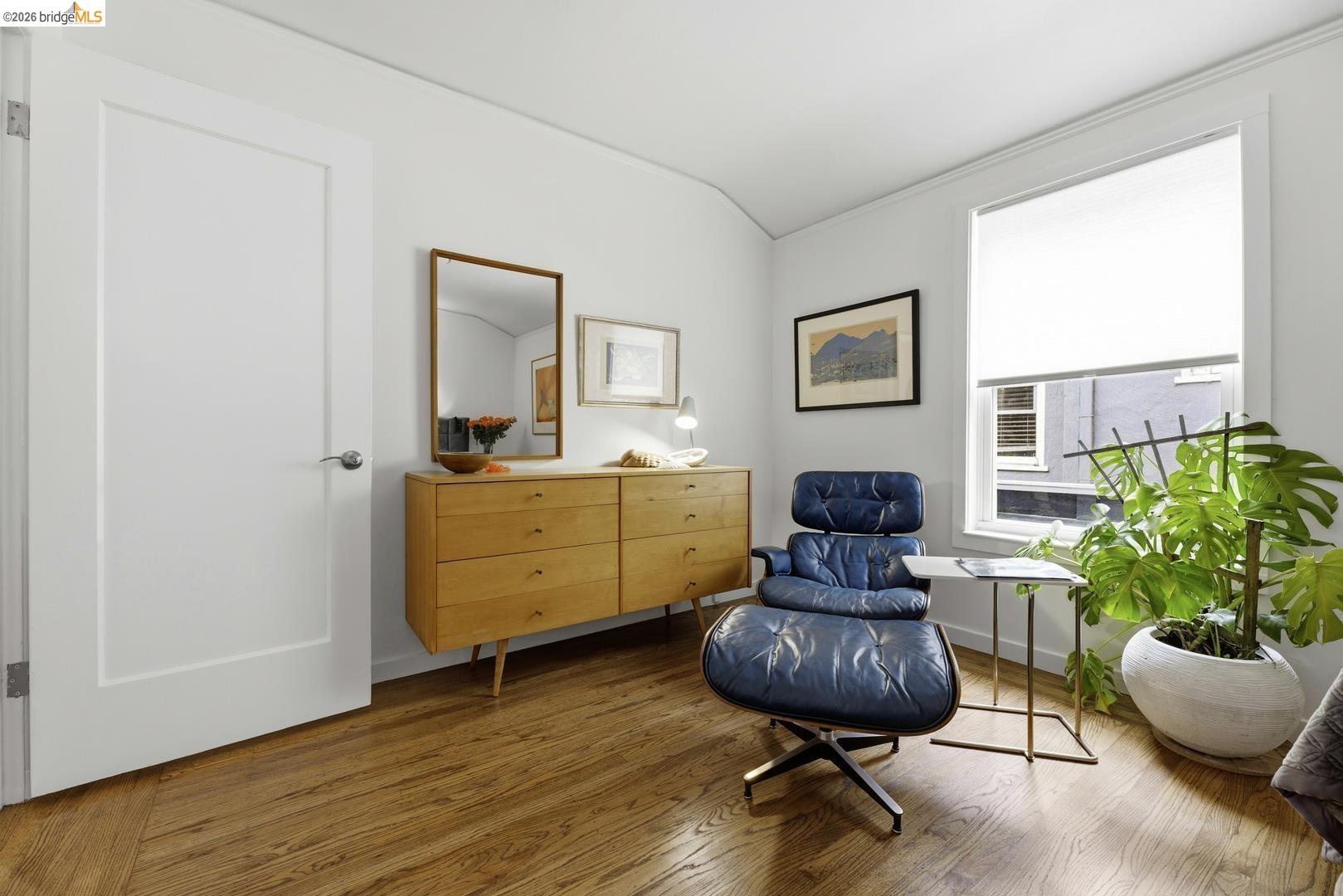 Detail Gallery Image 19 of 42 For 946 Kains Ave, Albany,  CA 94706 - 4 Beds | 2/1 Baths