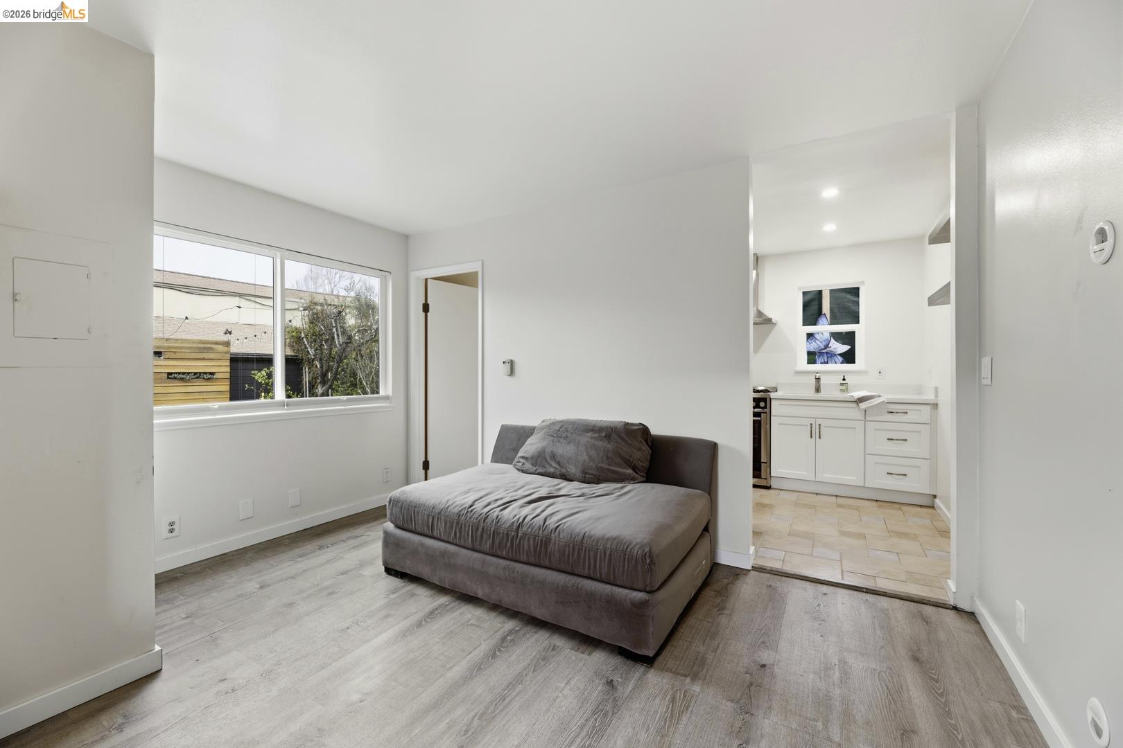 Detail Gallery Image 23 of 42 For 946 Kains Ave, Albany,  CA 94706 - 4 Beds | 2/1 Baths