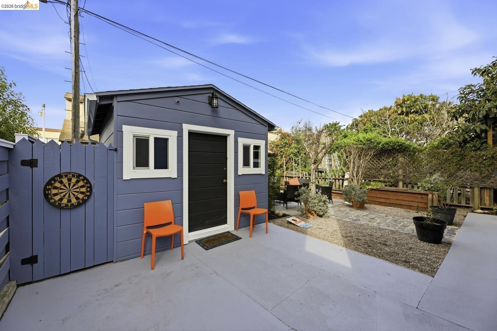 Detail Gallery Image 38 of 42 For 946 Kains Ave, Albany,  CA 94706 - 4 Beds | 2/1 Baths