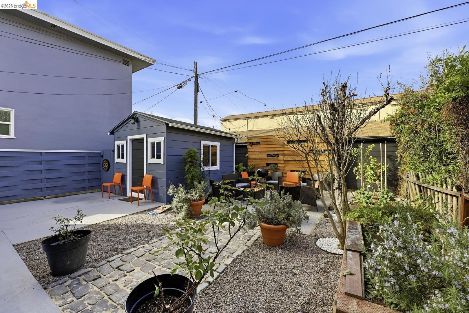 Detail Gallery Image 40 of 42 For 946 Kains Ave, Albany,  CA 94706 - 4 Beds | 2/1 Baths