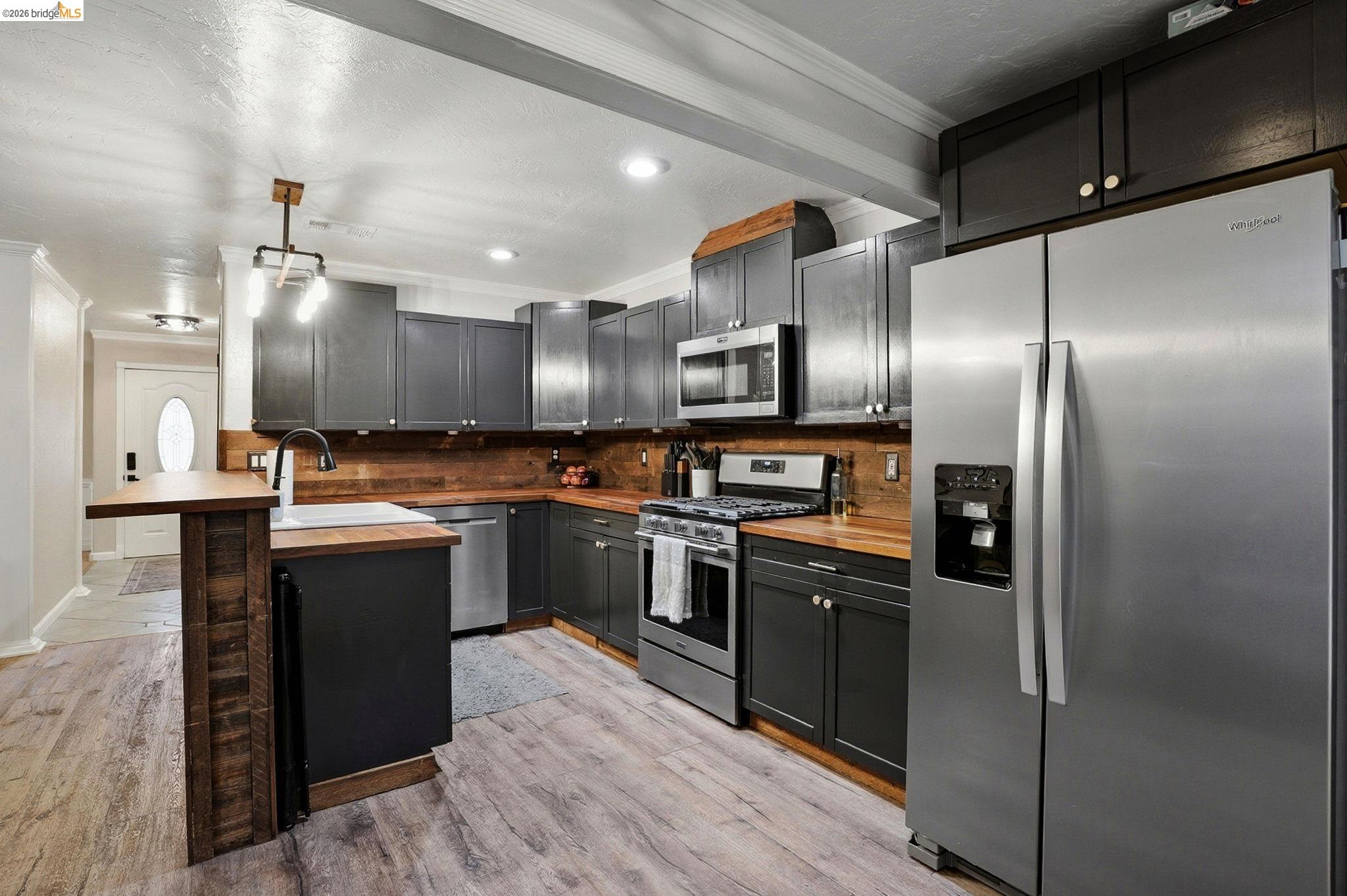 Detail Gallery Image 15 of 33 For 23 Shasta Dr, Rio Vista,  CA 94571-1511 - 3 Beds | 2 Baths