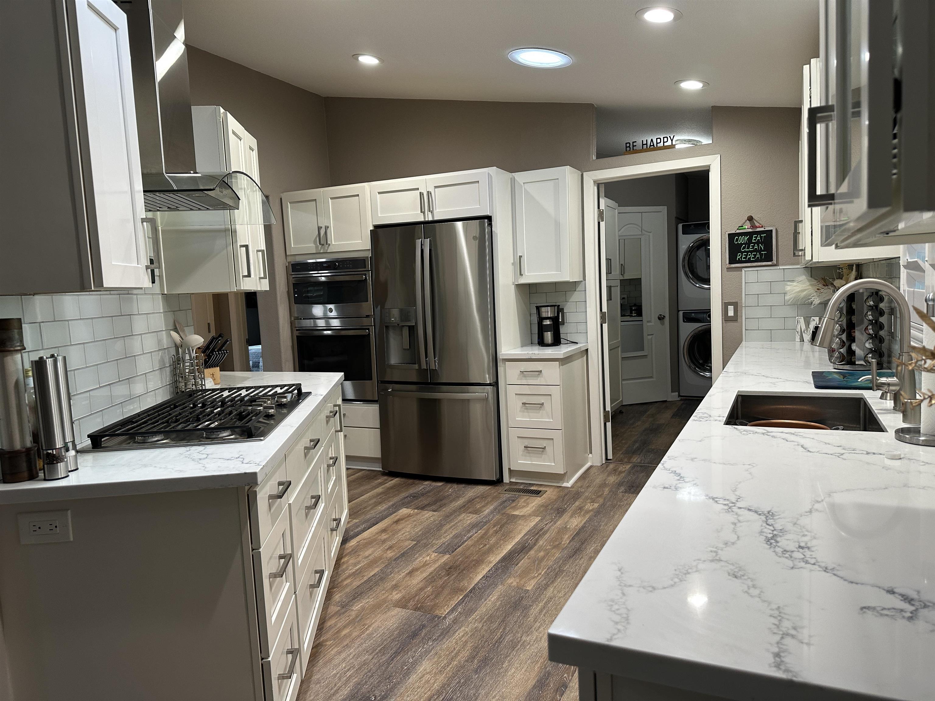 Detail Gallery Image 10 of 36 For 29424 Providence Way, Hayward,  CA 94544 - 3 Beds | 2 Baths