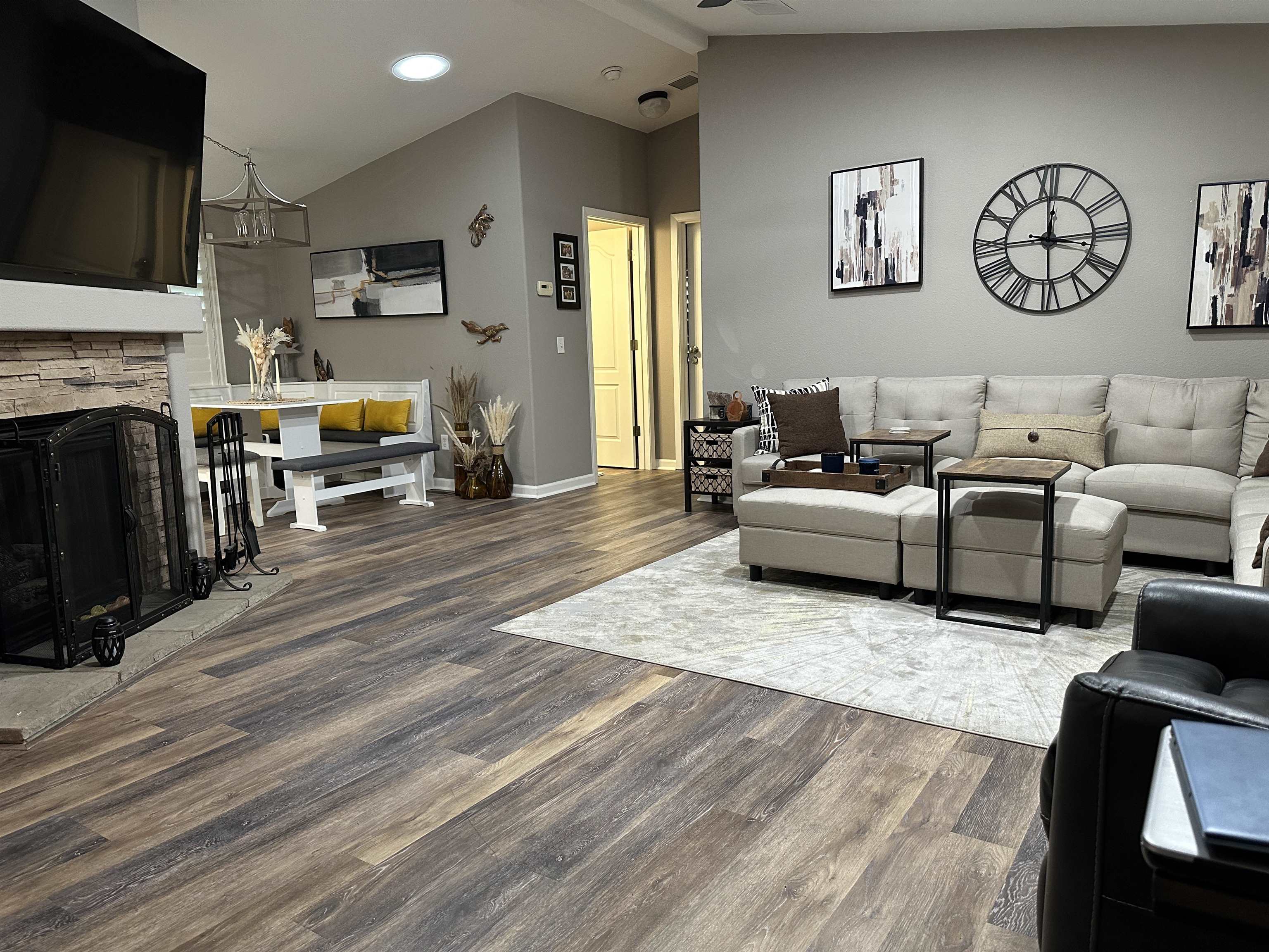 Detail Gallery Image 4 of 36 For 29424 Providence Way, Hayward,  CA 94544 - 3 Beds | 2 Baths