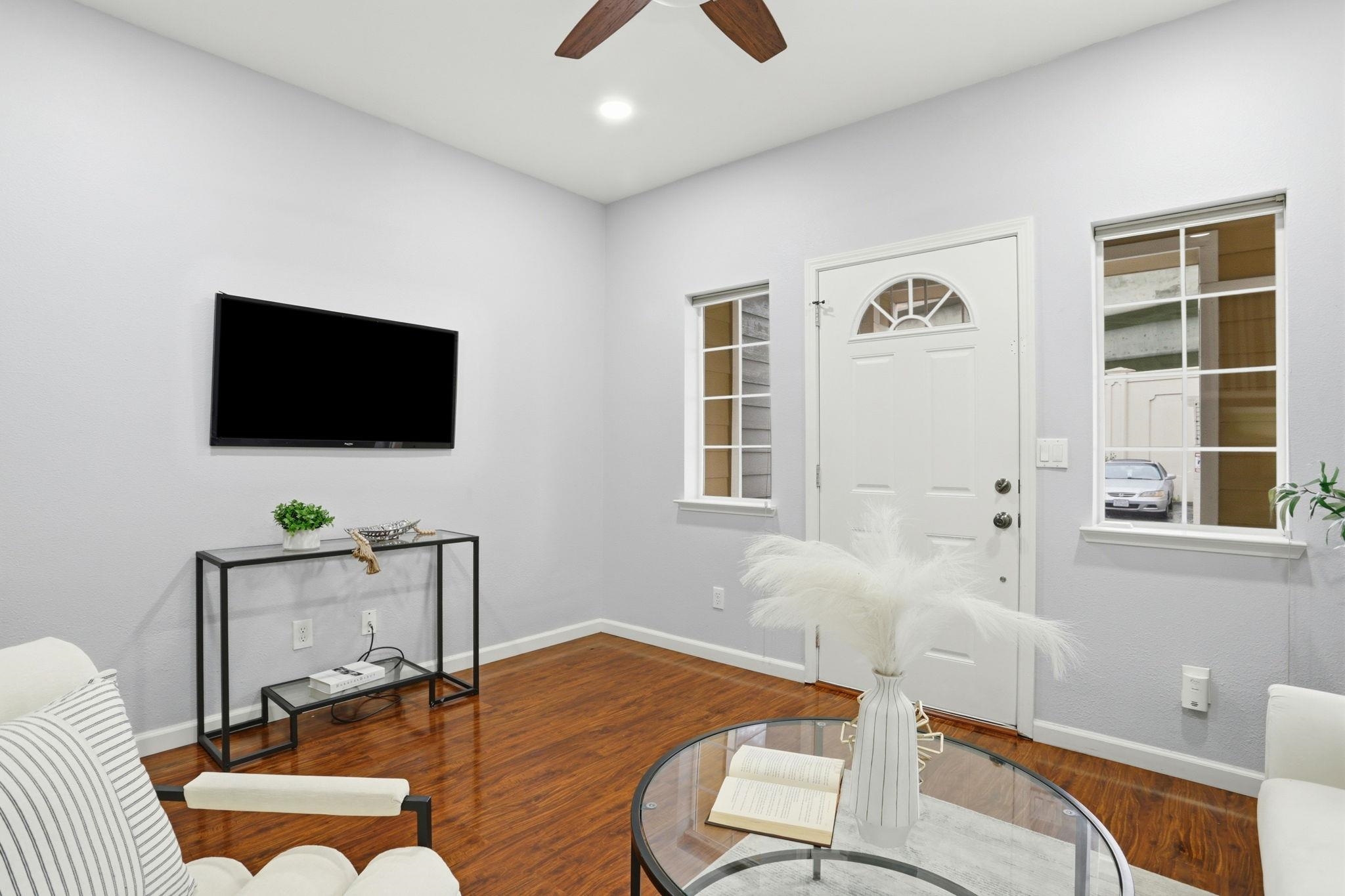 Detail Gallery Image 8 of 27 For 779 Bonita Pl, San Jose,  CA 95116 - 2 Beds | 2 Baths