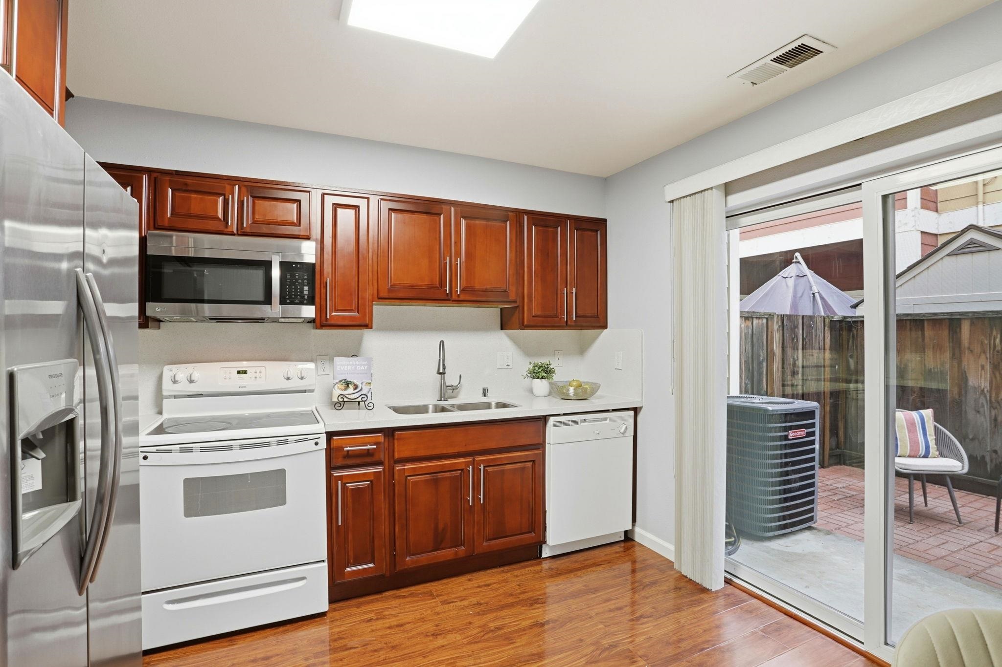 Detail Gallery Image 11 of 27 For 779 Bonita Pl, San Jose,  CA 95116 - 2 Beds | 2 Baths