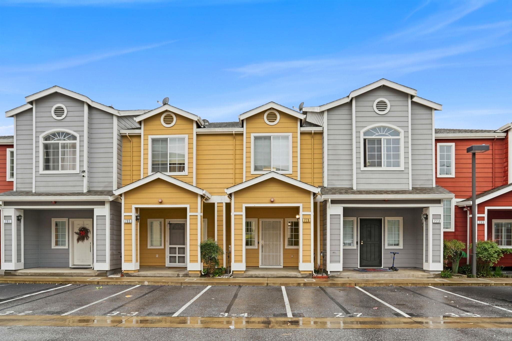 Detail Gallery Image 3 of 27 For 779 Bonita Pl, San Jose,  CA 95116 - 2 Beds | 2 Baths