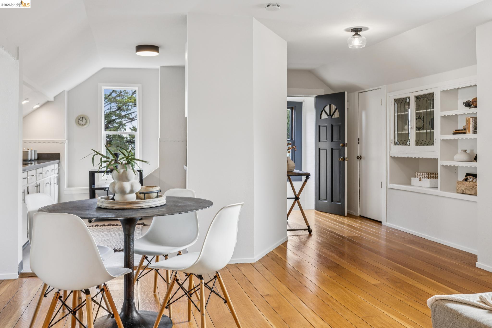 Detail Gallery Image 42 of 59 For 15 Olive Ave, Piedmont,  CA 94611 - – Beds | – Baths