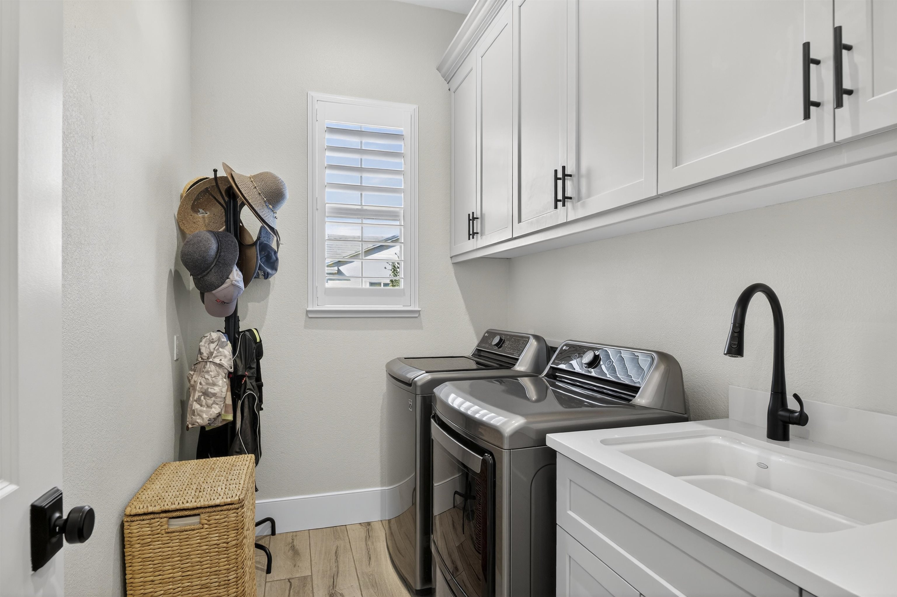 Detail Gallery Image 34 of 47 For 1560 Empire, Lodi,  CA 95242 - 3 Beds | 3 Baths