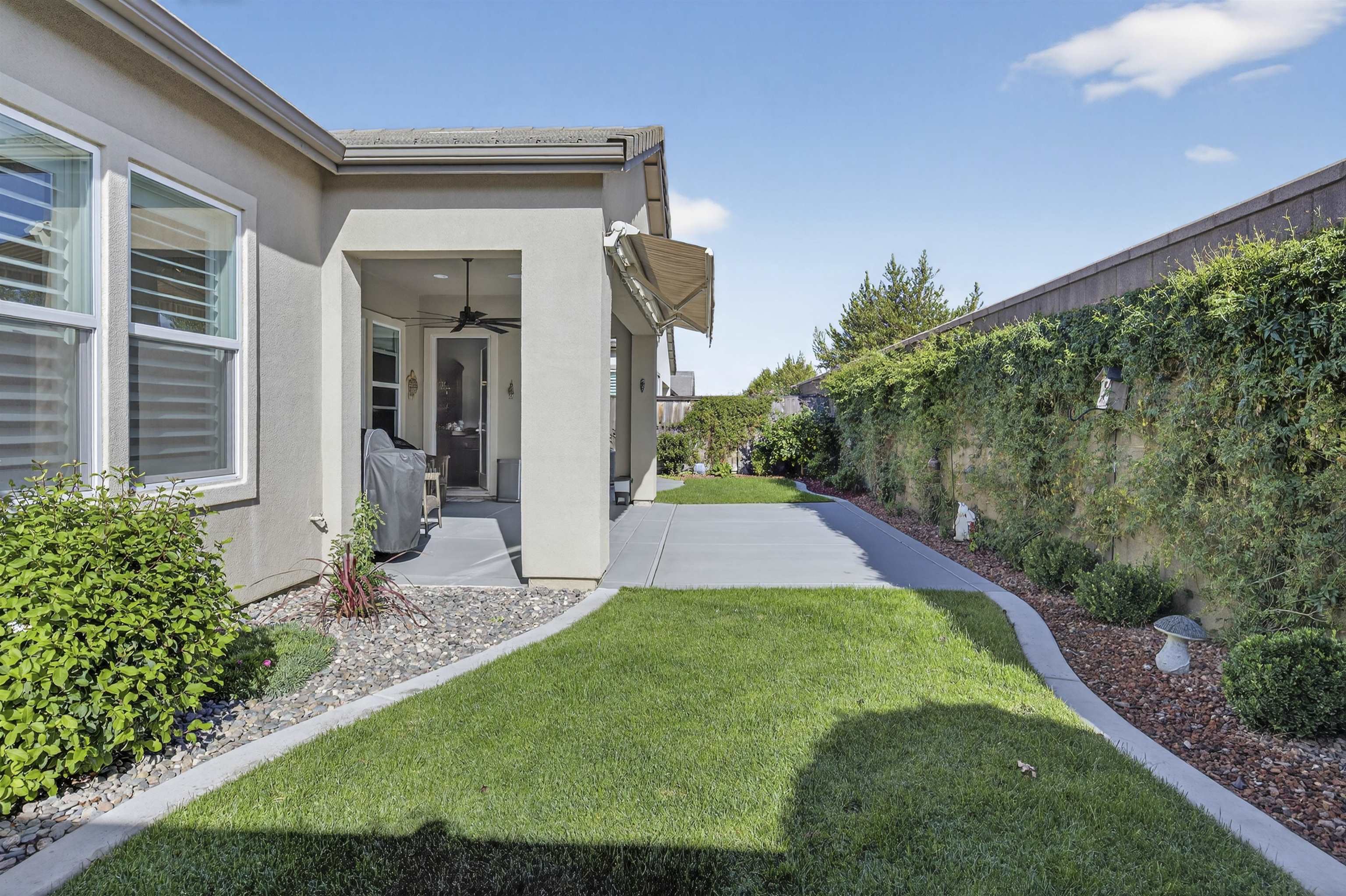 Detail Gallery Image 38 of 47 For 1560 Empire, Lodi,  CA 95242 - 3 Beds | 3 Baths