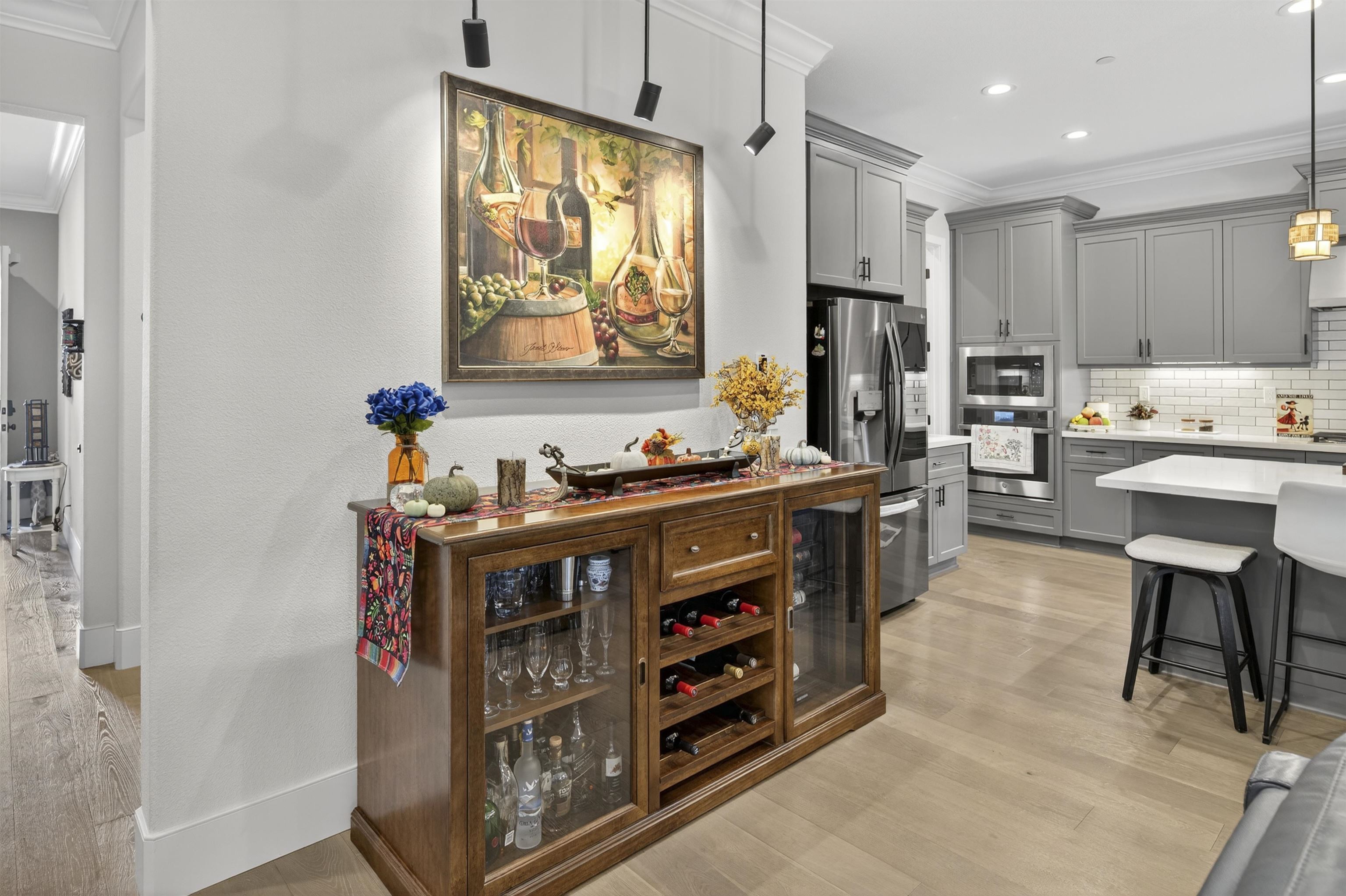 Detail Gallery Image 8 of 47 For 1560 Empire, Lodi,  CA 95242 - 3 Beds | 3 Baths