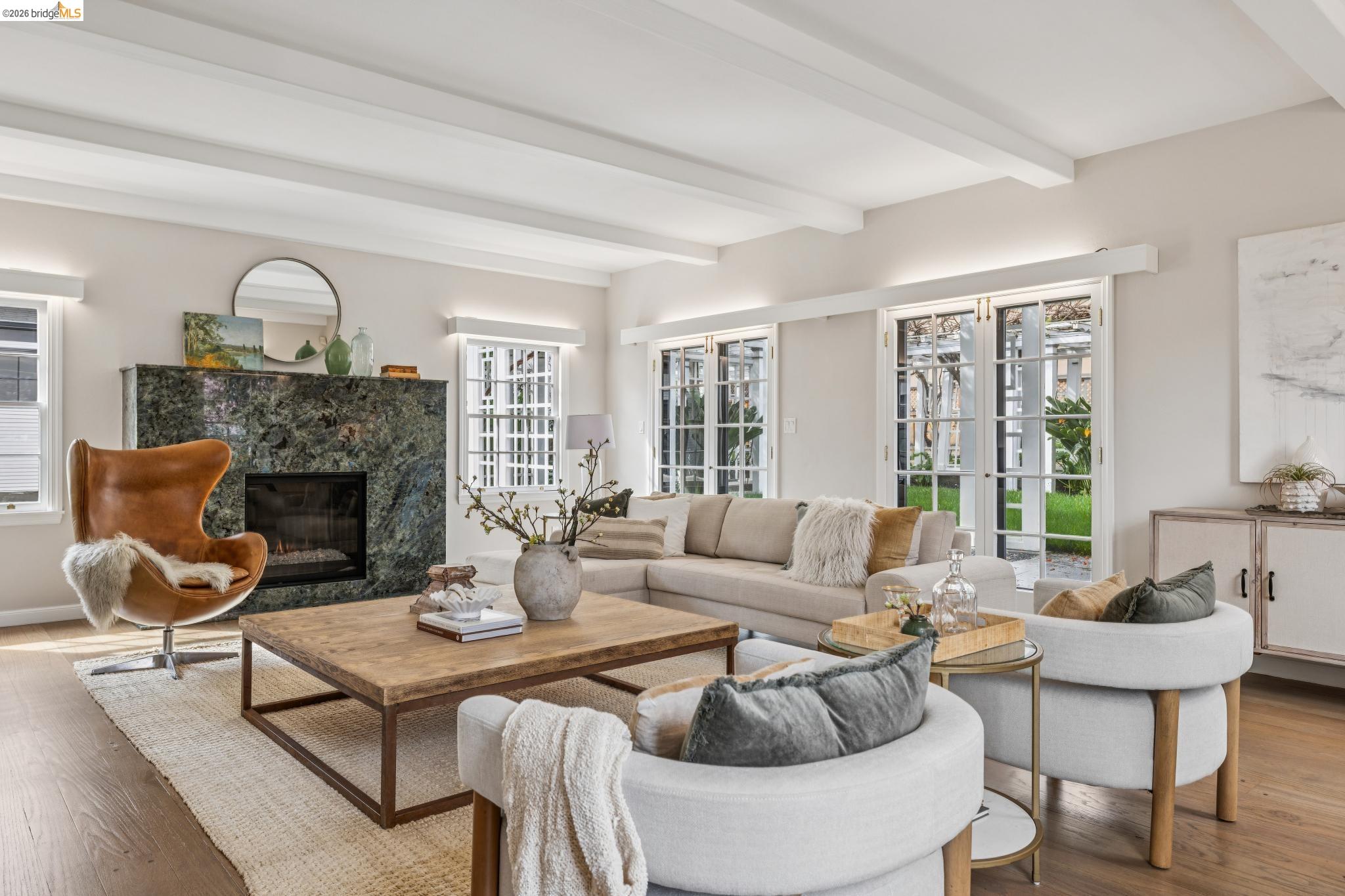 Detail Gallery Image 11 of 60 For 15 Olive Ave, Piedmont,  CA 94611 - 5 Beds | 4/1 Baths