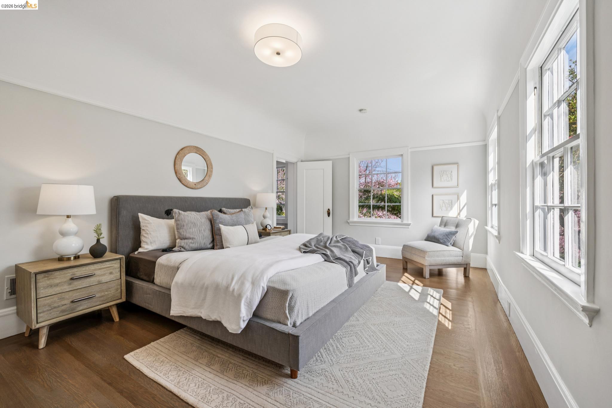 Detail Gallery Image 21 of 60 For 15 Olive Ave, Piedmont,  CA 94611 - 5 Beds | 4/1 Baths