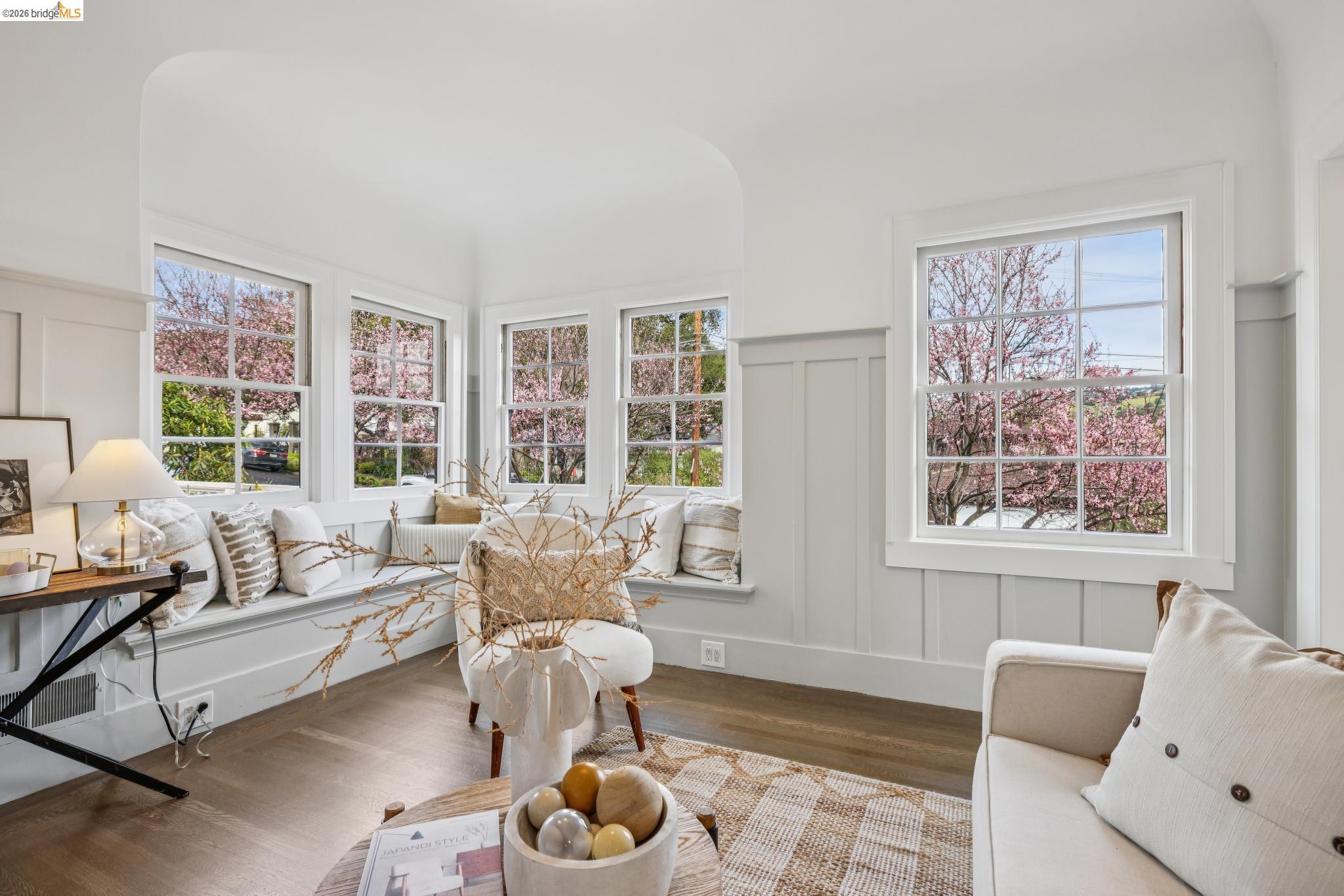 Detail Gallery Image 24 of 60 For 15 Olive Ave, Piedmont,  CA 94611 - 5 Beds | 4/1 Baths