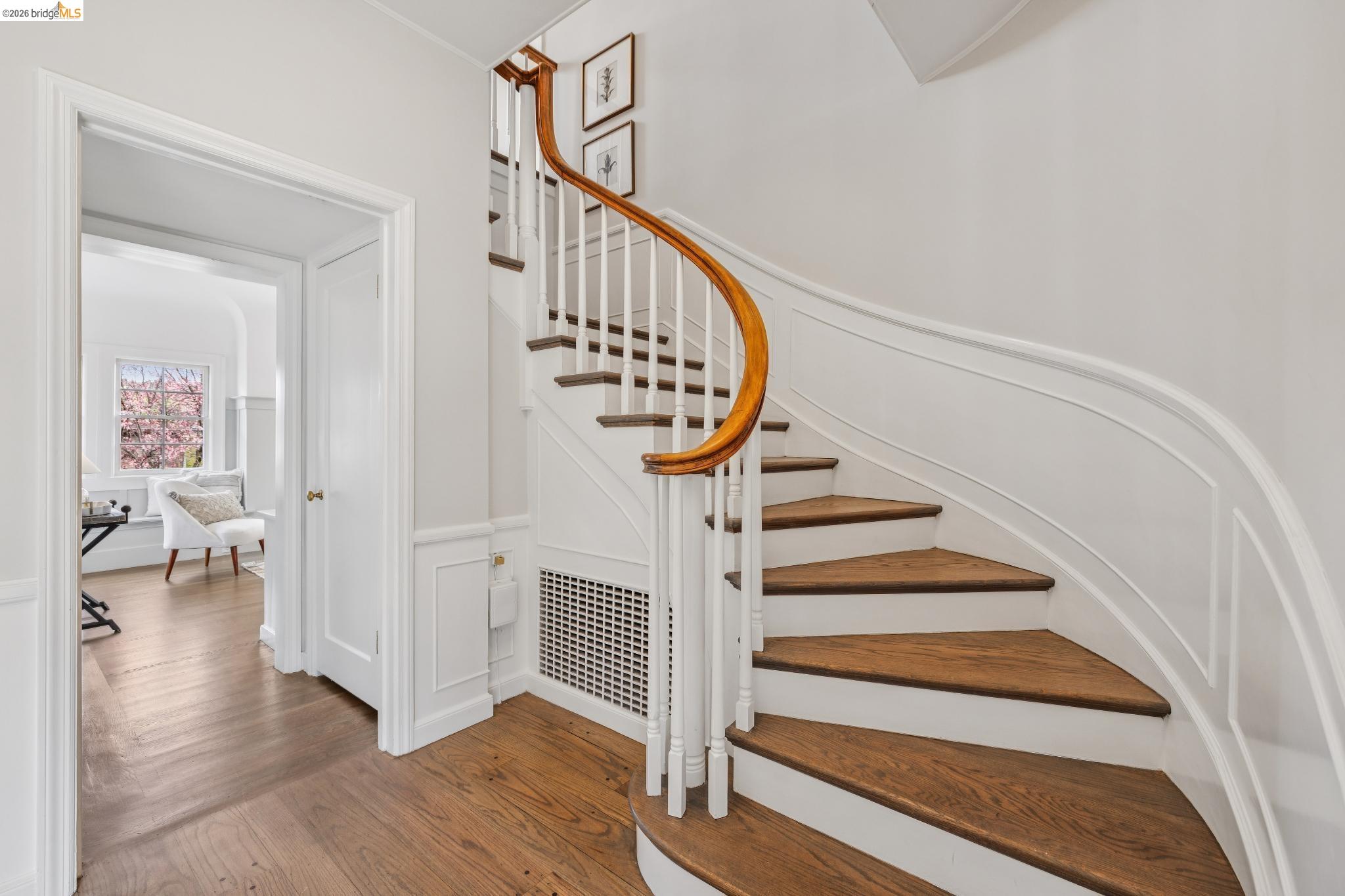 Detail Gallery Image 26 of 60 For 15 Olive Ave, Piedmont,  CA 94611 - 5 Beds | 4/1 Baths