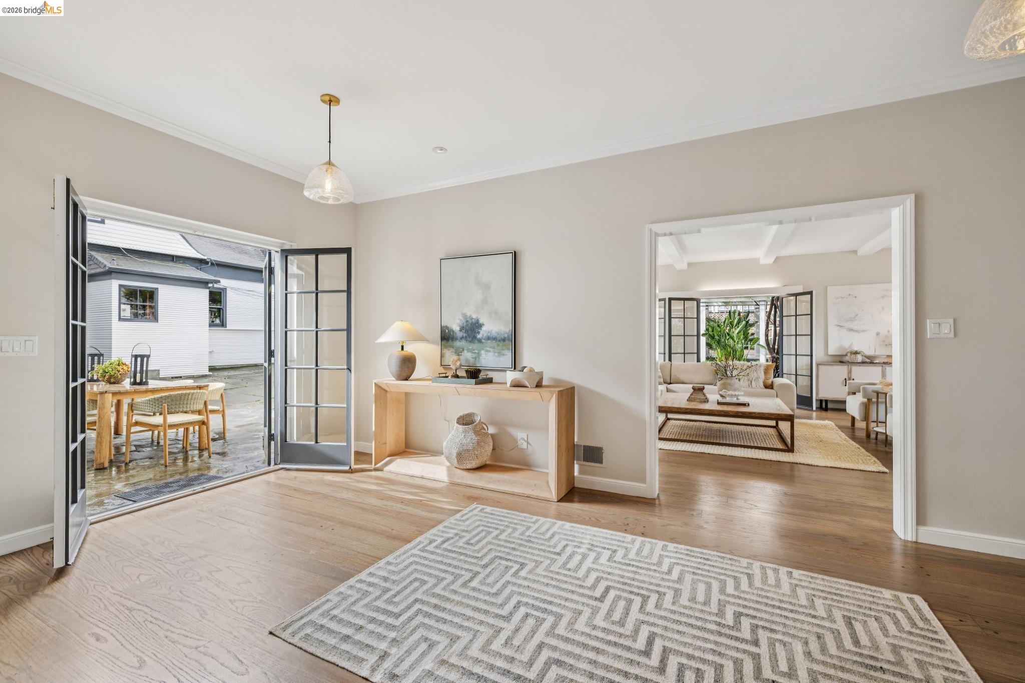 Detail Gallery Image 5 of 60 For 15 Olive Ave, Piedmont,  CA 94611 - 5 Beds | 4/1 Baths