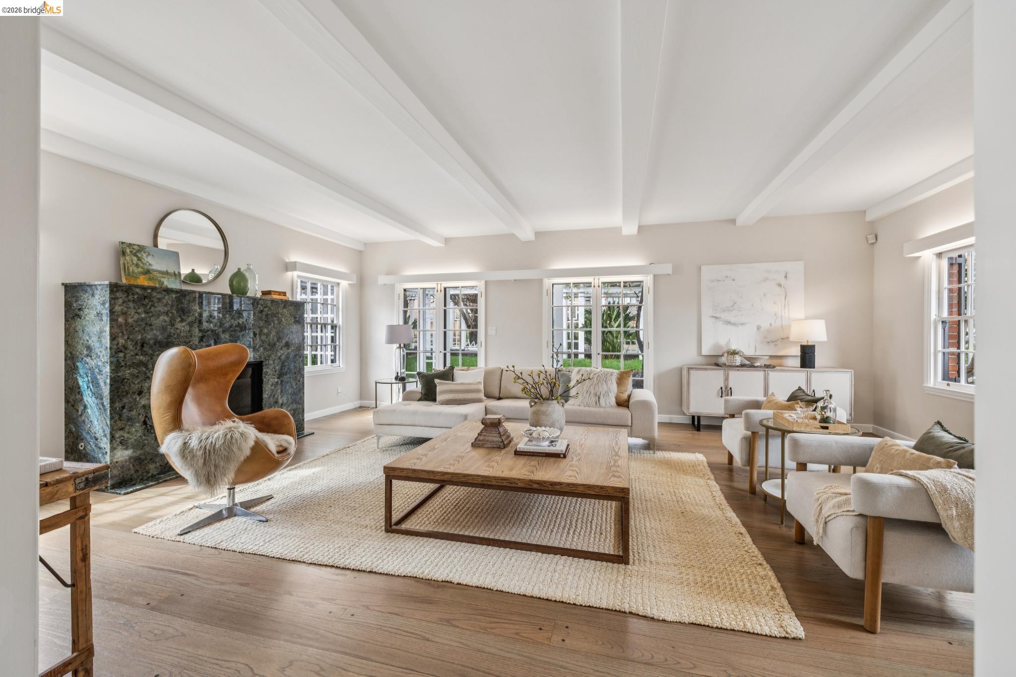 Detail Gallery Image 6 of 60 For 15 Olive Ave, Piedmont,  CA 94611 - 5 Beds | 4/1 Baths