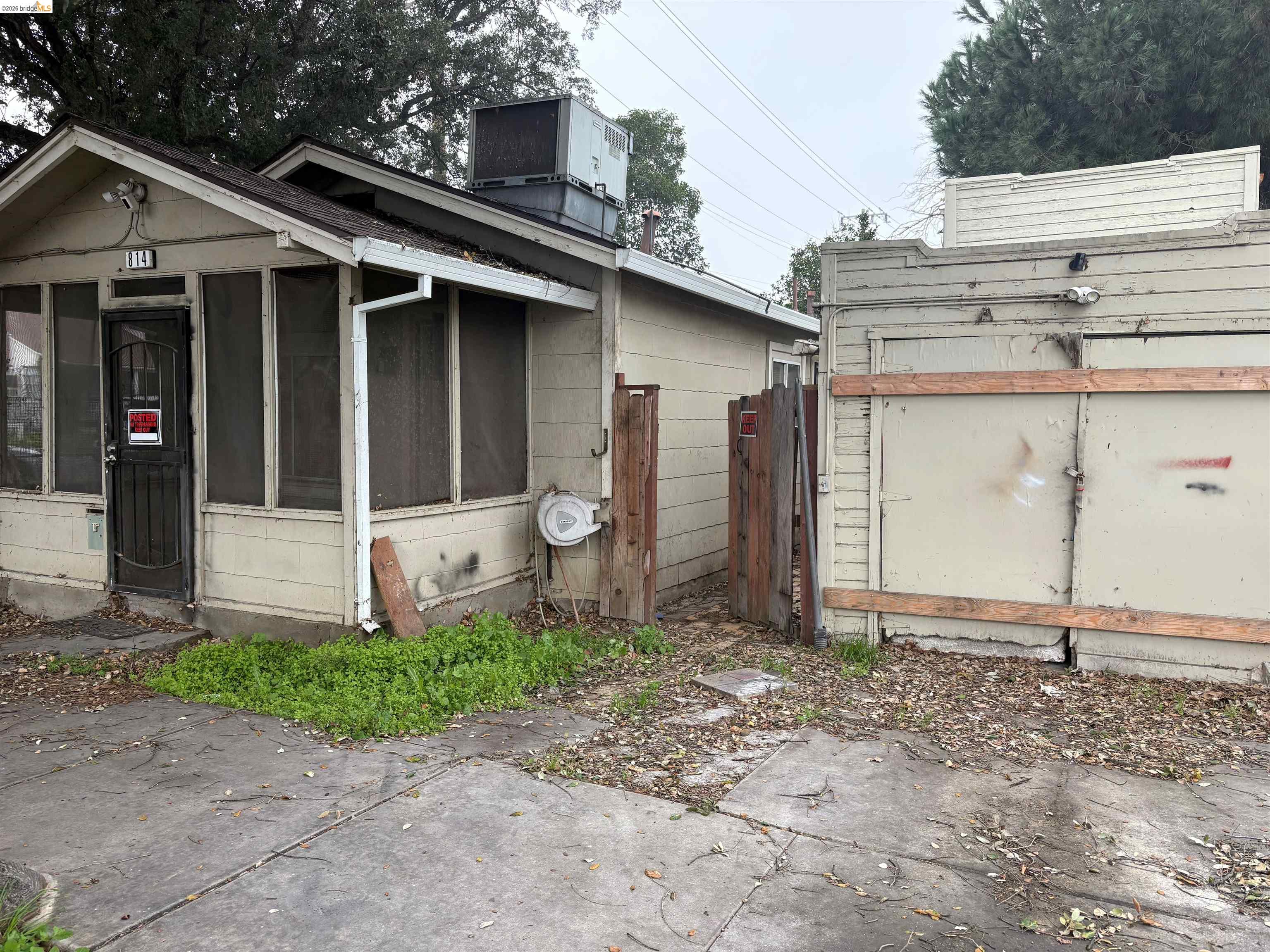 Detail Gallery Image 2 of 14 For 814 F St, Antioch,  CA 94509 - 1 Beds | 1 Baths