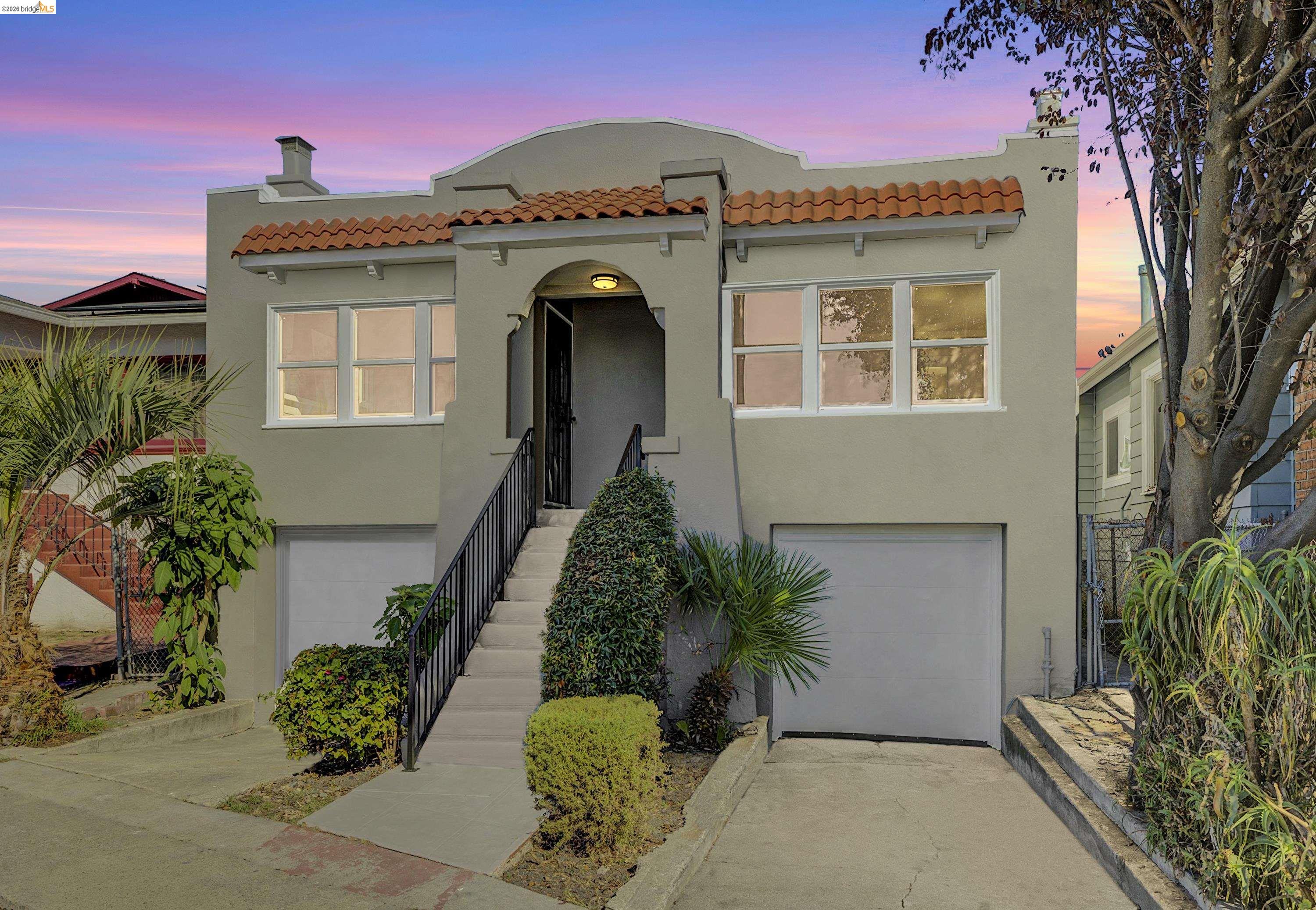 Detail Gallery Image 19 of 41 For 5718 Adeline St, Oakland,  CA 94608 - 2 Beds | 2 Baths