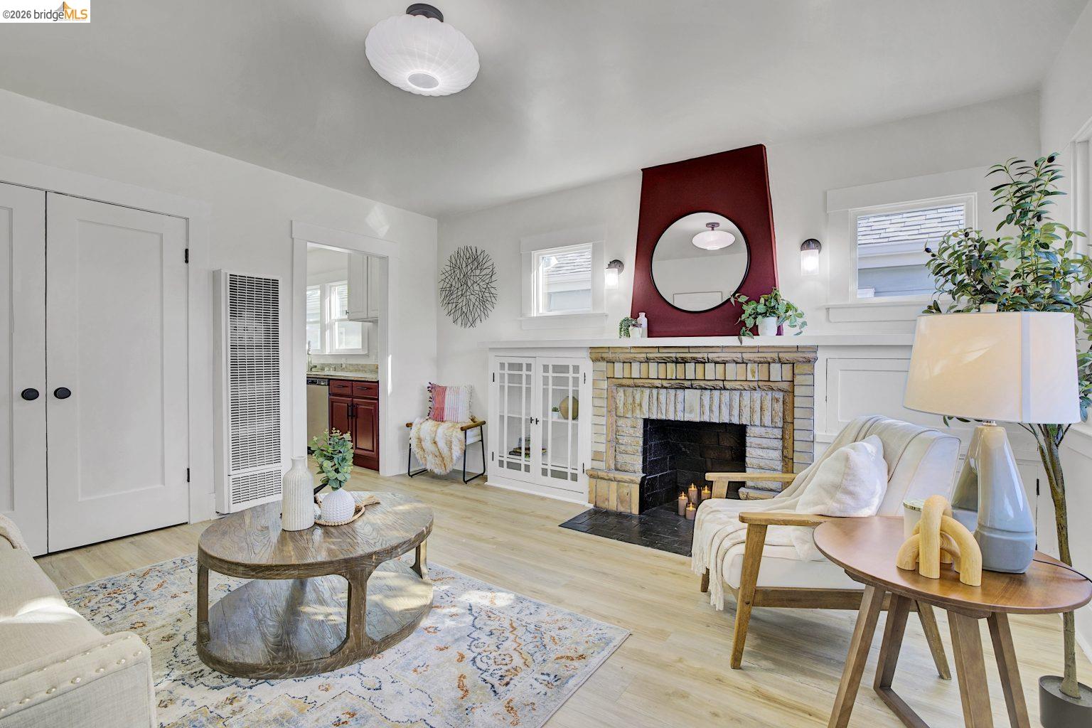 Detail Gallery Image 20 of 41 For 5718 Adeline St, Oakland,  CA 94608 - 2 Beds | 2 Baths