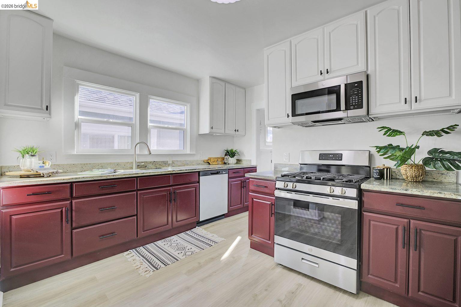 Detail Gallery Image 21 of 42 For 5718 Adeline St, Oakland,  CA 94608 - – Beds | – Baths