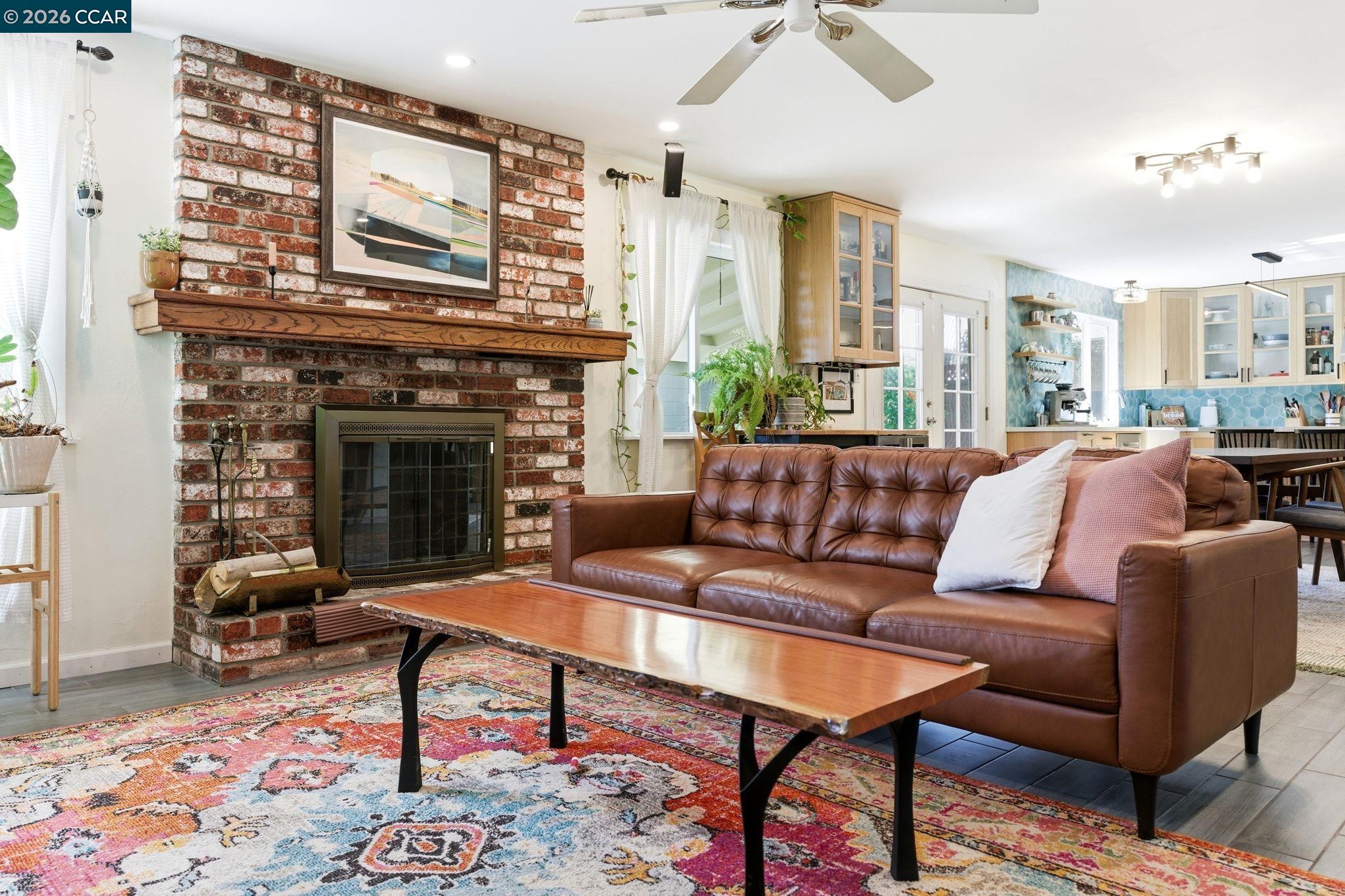 Detail Gallery Image 11 of 60 For 1194 Ventura Dr, Pittsburg,  CA 94565 - 3 Beds | 2 Baths