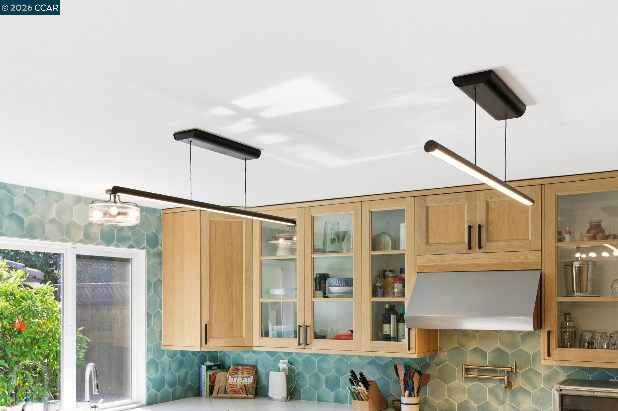 Detail Gallery Image 15 of 60 For 1194 Ventura Dr, Pittsburg,  CA 94565 - 3 Beds | 2 Baths