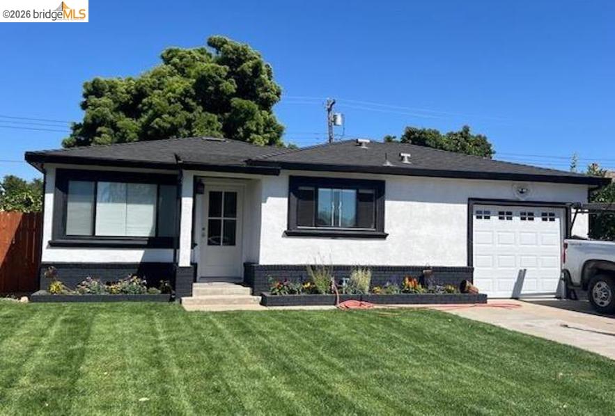 Detail Gallery Image 1 of 38 For 1612 S Church Street, Lodi,  CA 95240-6206 - 3 Beds | 2 Baths