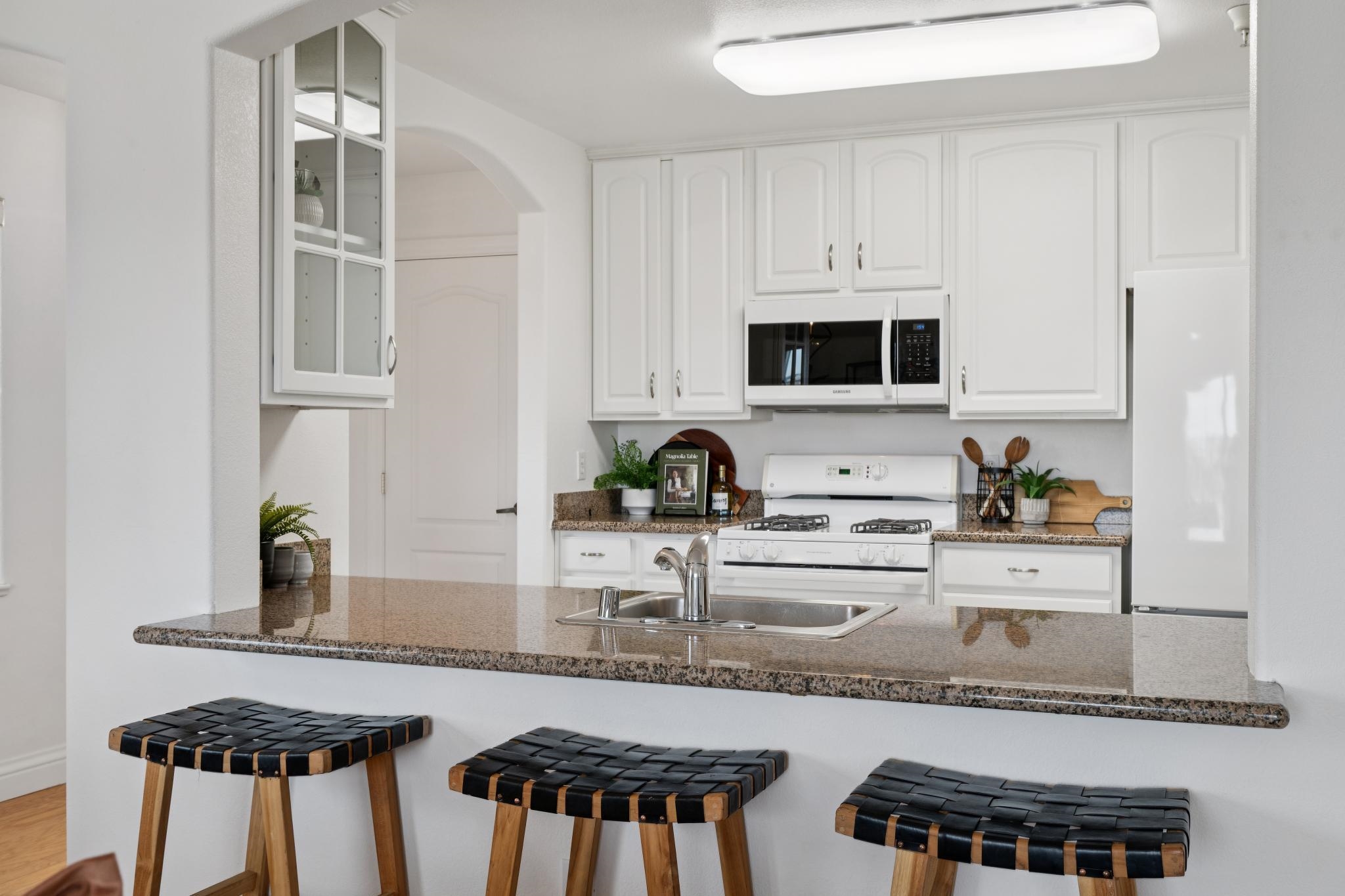 Photo #16: 41124432 Listing: Photo #16