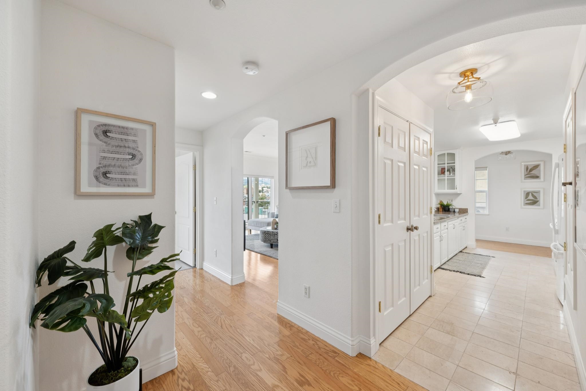 Photo #4: 41124432 Listing: Photo #4